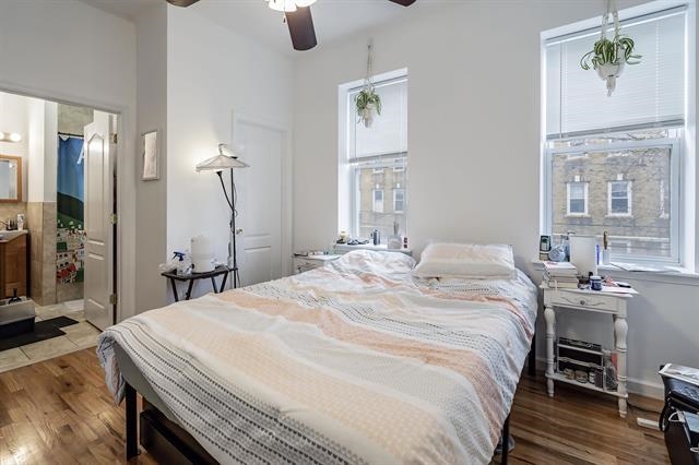 977 SUMMIT AVE Unit: 2