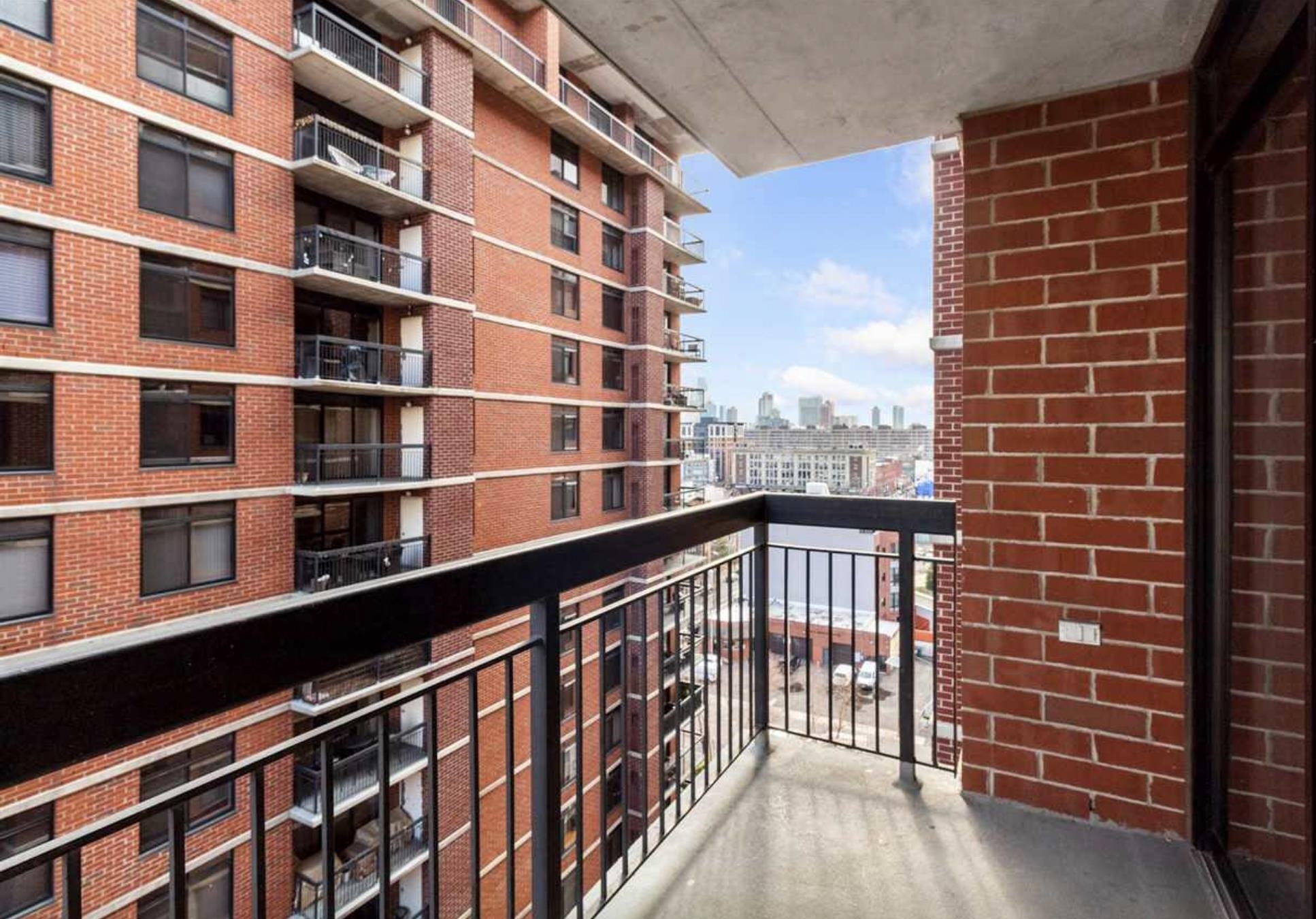 700 1ST ST Unit: 11N