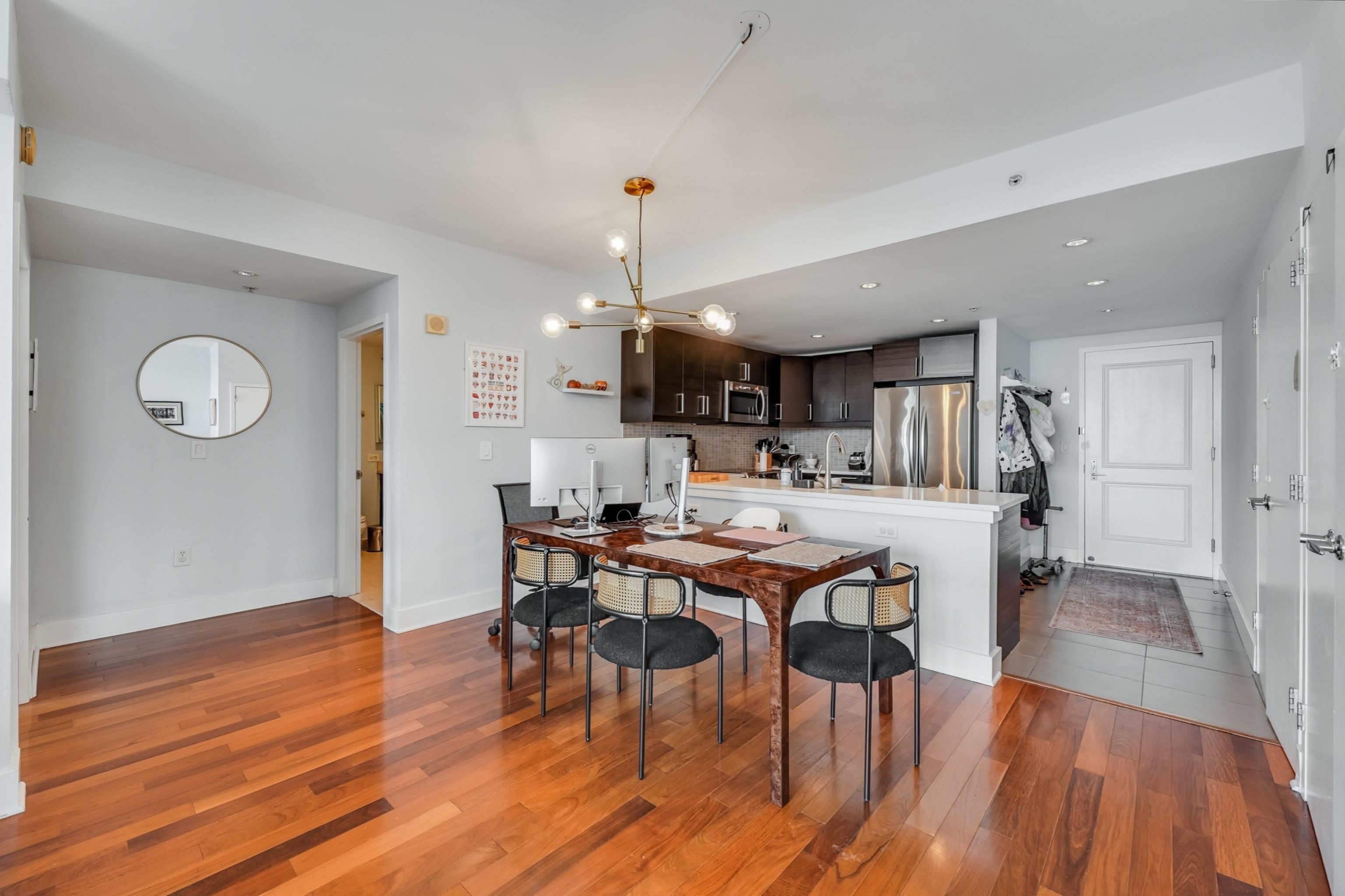 88 MORGAN ST Unit: 2006