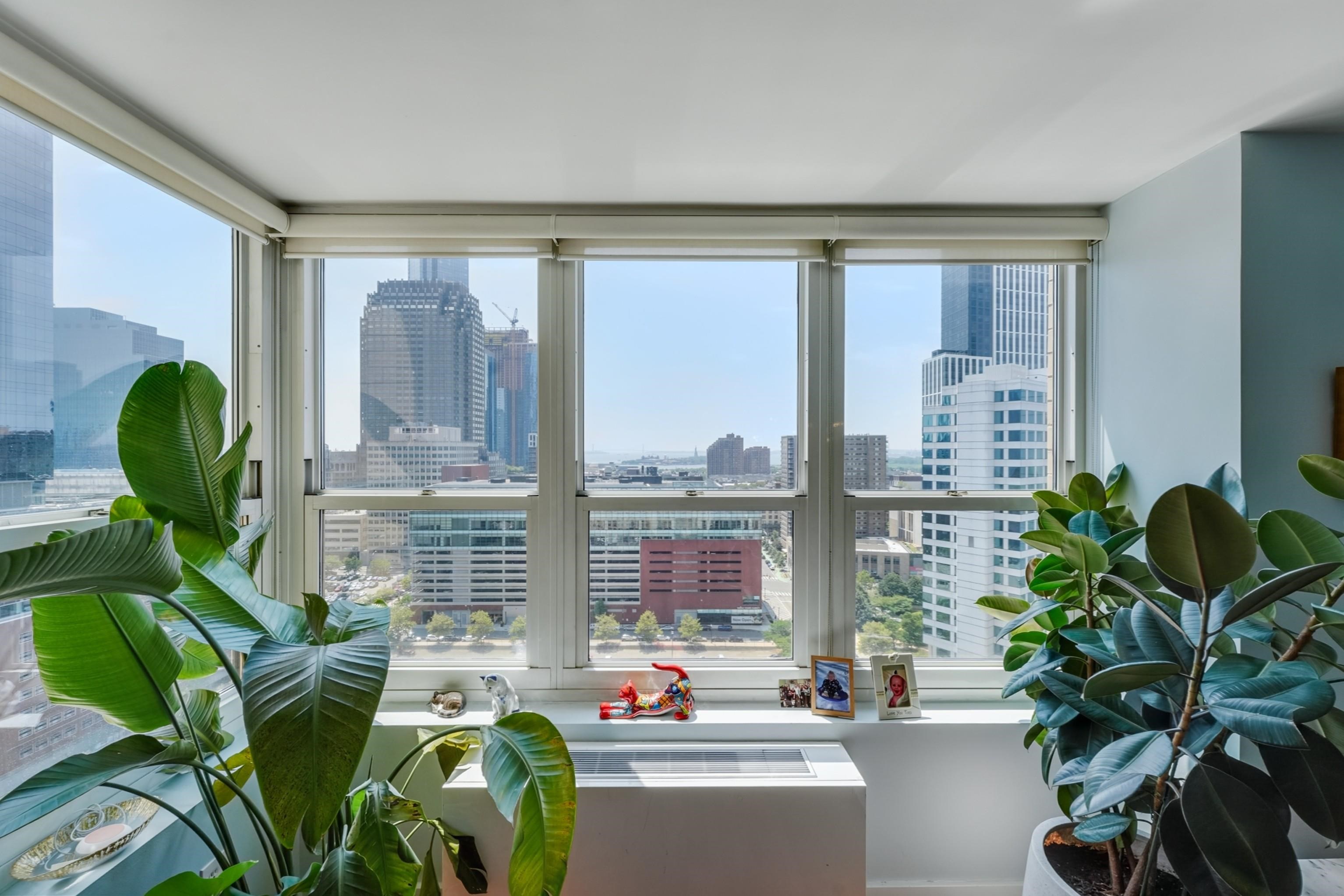 88 MORGAN ST Unit: 2006