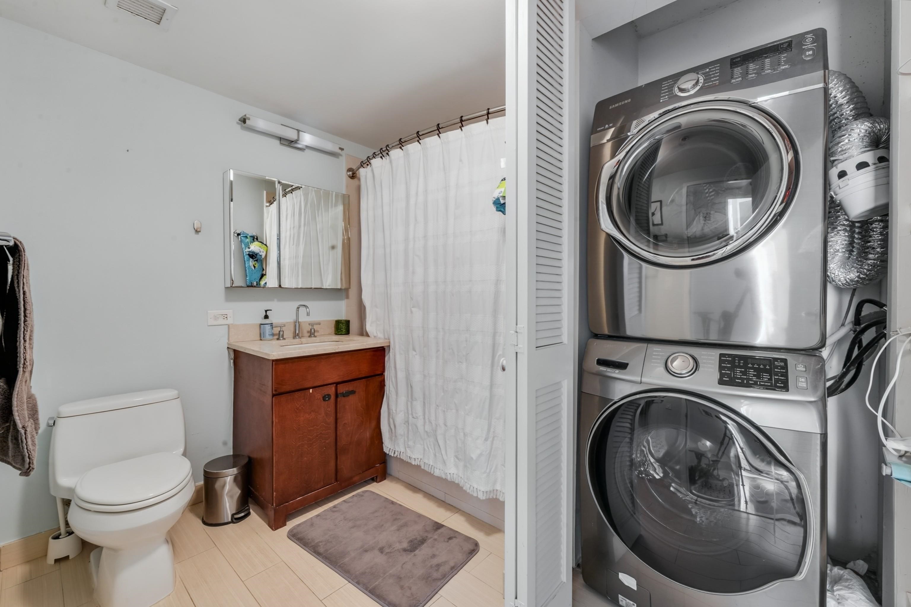 88 MORGAN ST Unit: 2006