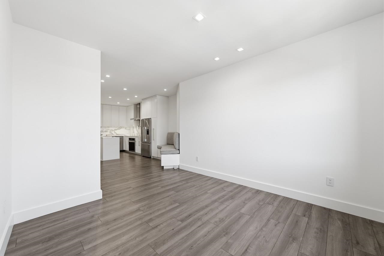 43-49 VAN WAGENEN AVE Unit: 4A