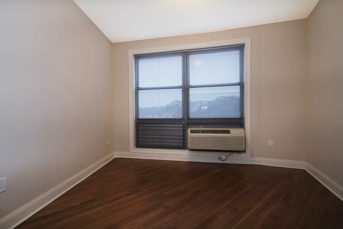 100 MARSHALL ST Unit: 405