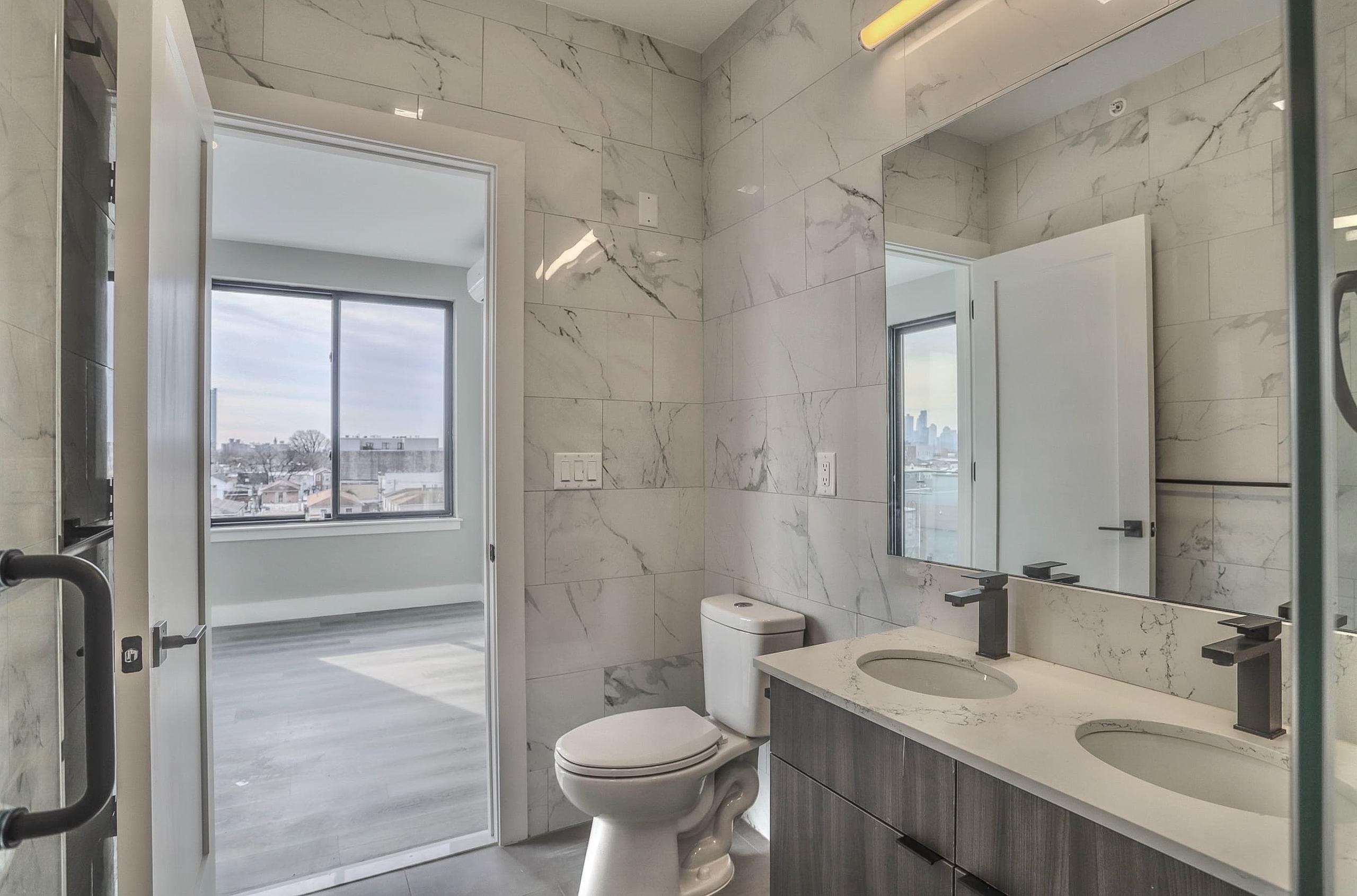 3516 JOHN F KENNEDY BLVD Unit: 404