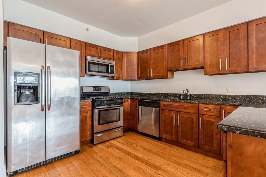 125 43RD ST Unit: 503