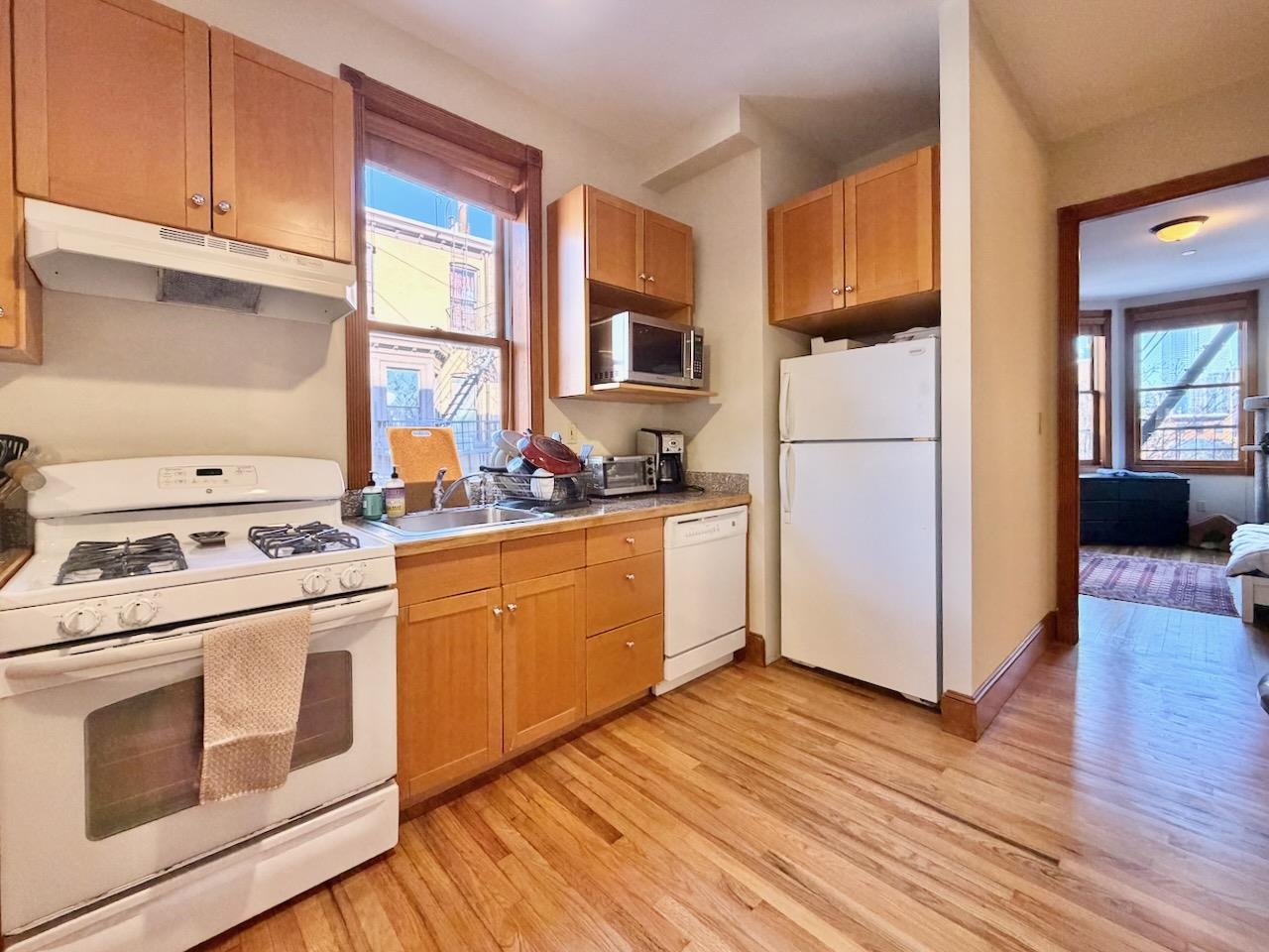 448 JERSEY AVE Unit: 3