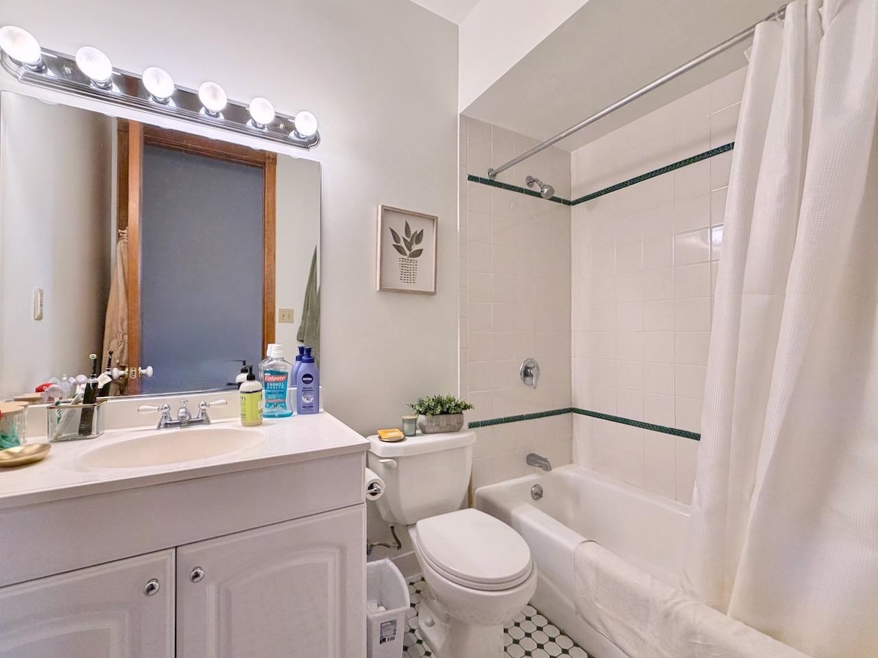 448 JERSEY AVE Unit: 3