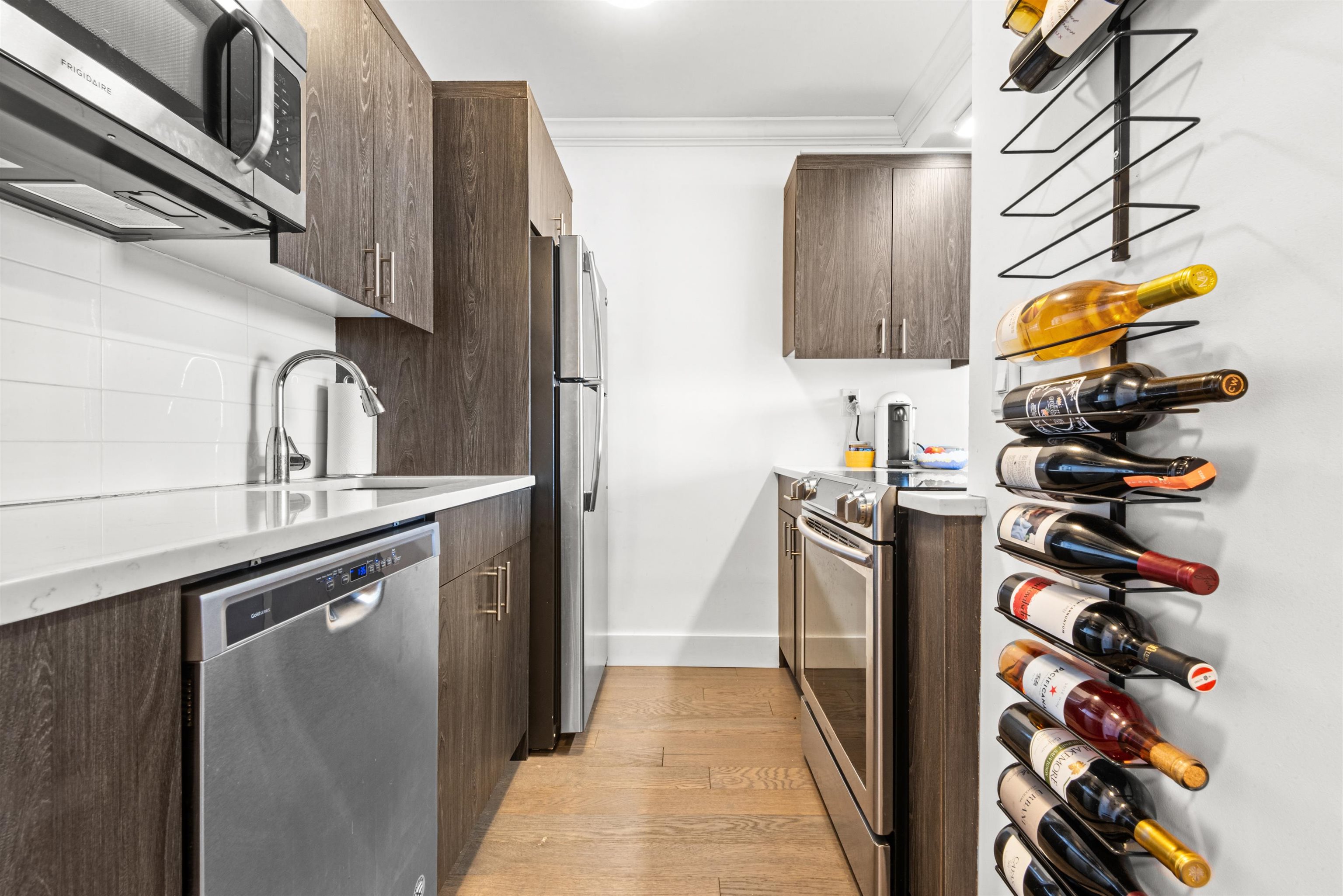 100 MANHATTAN AVE Unit: 1701