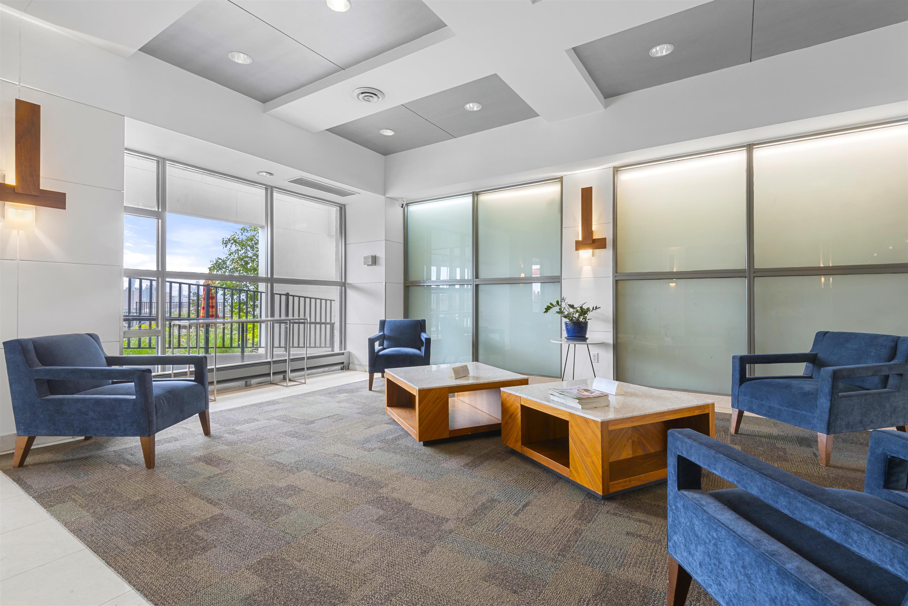 100 MANHATTAN AVE Unit: 1701