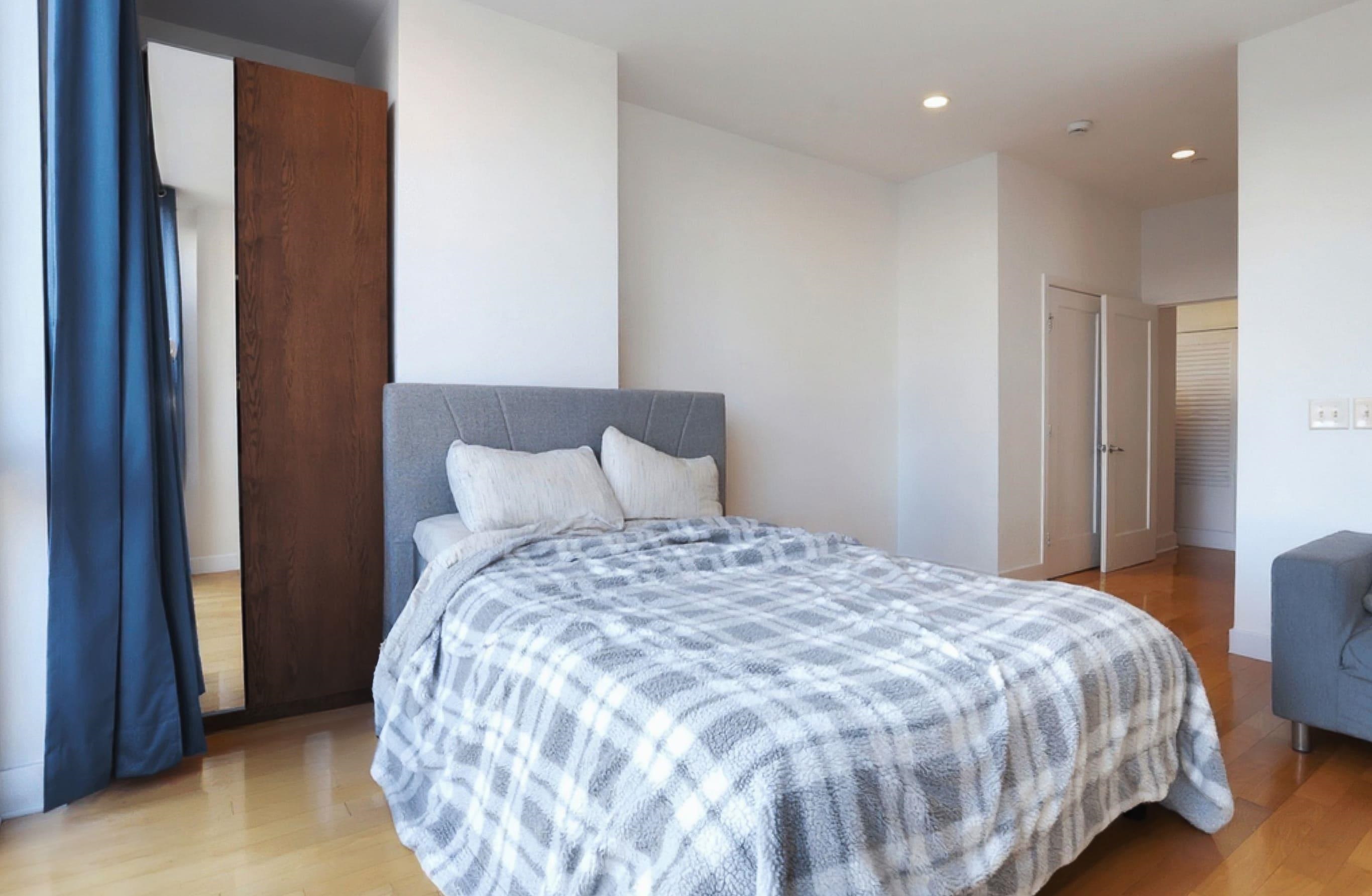 201 LUIS M MARIN BLVD Unit: 1221