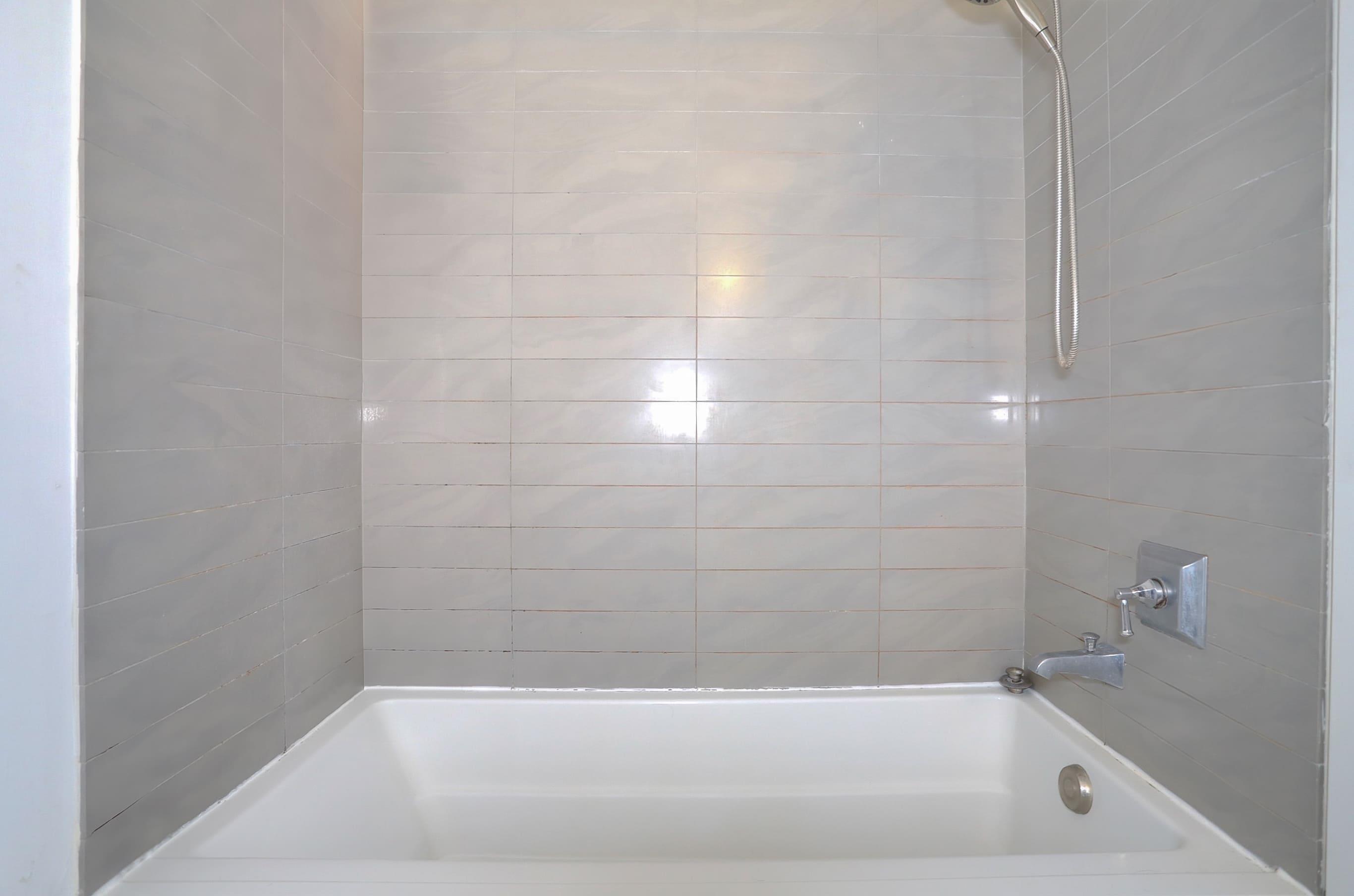 201 LUIS M MARIN BLVD Unit: 1221