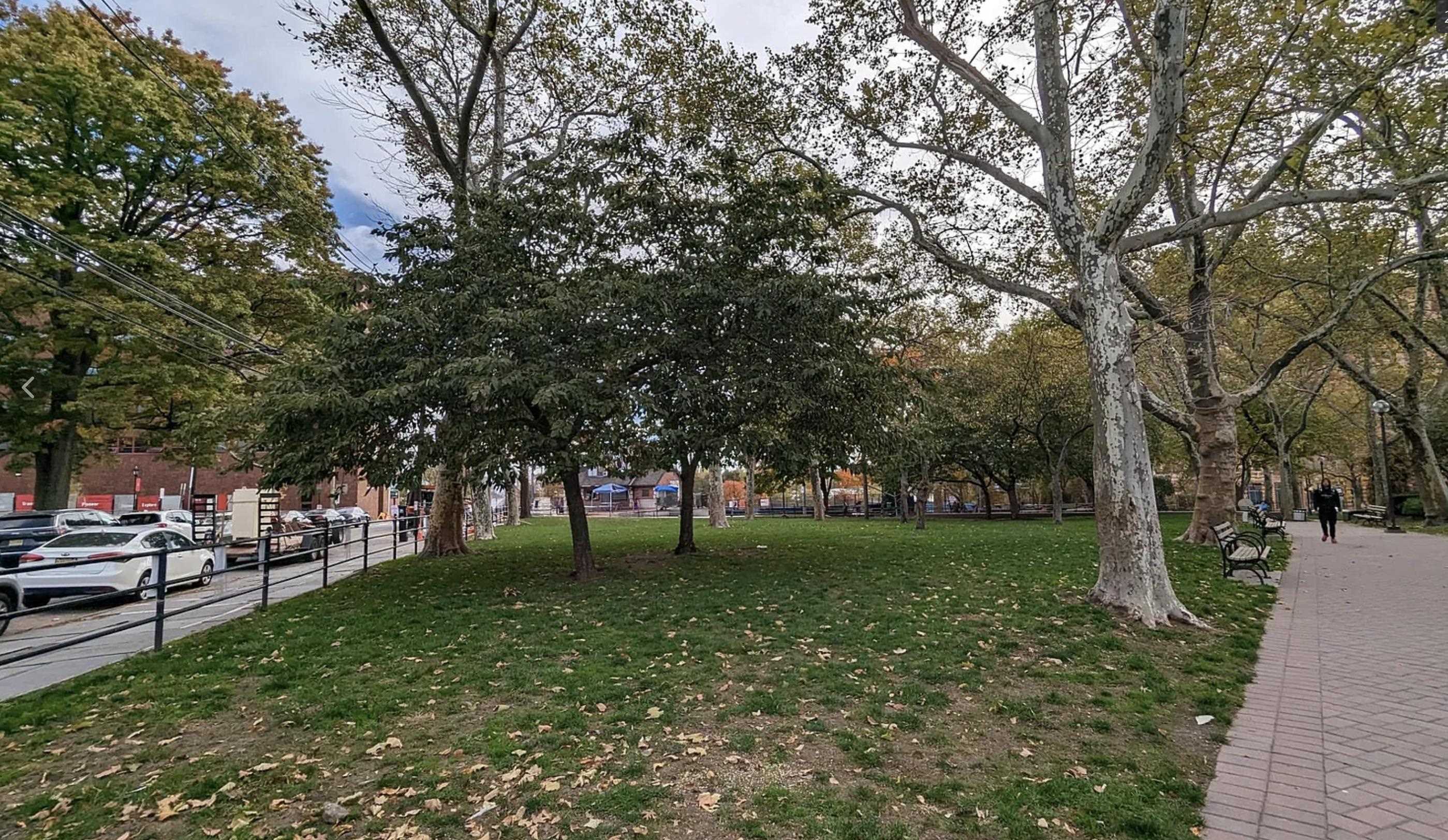 422 HUDSON ST Unit: 1