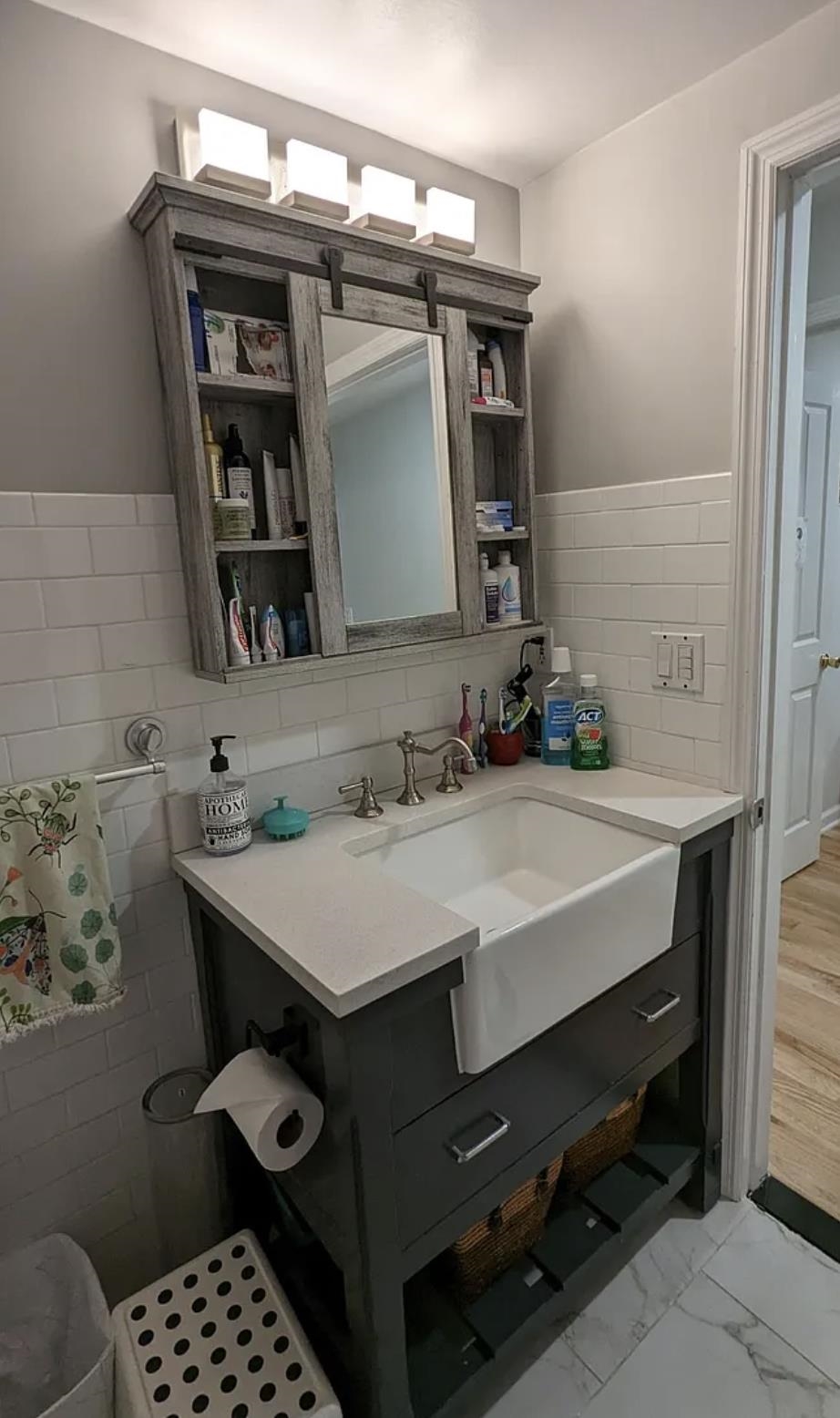 422 HUDSON ST Unit: 1