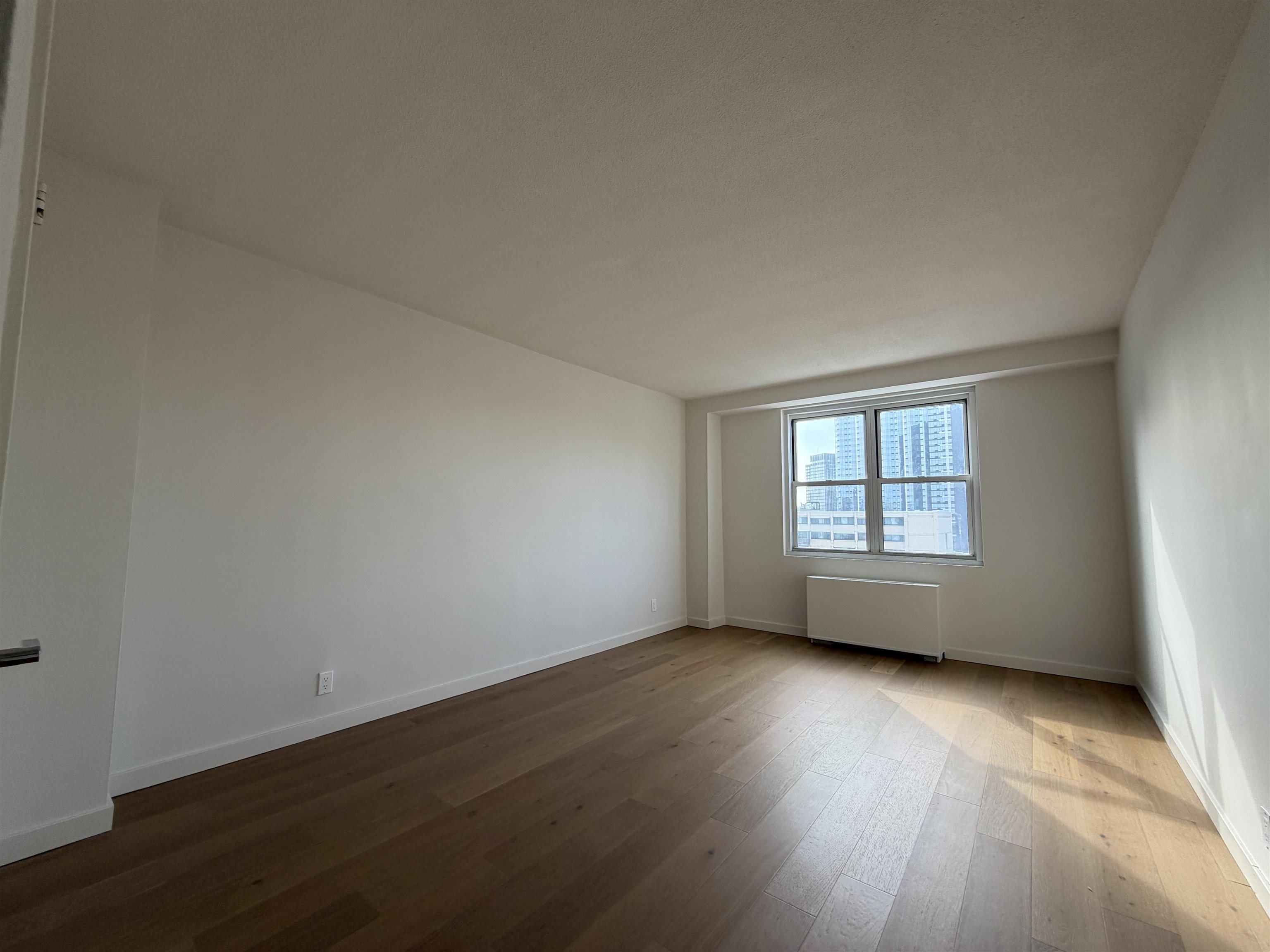 201 ST PAULS AVE Unit: 8F