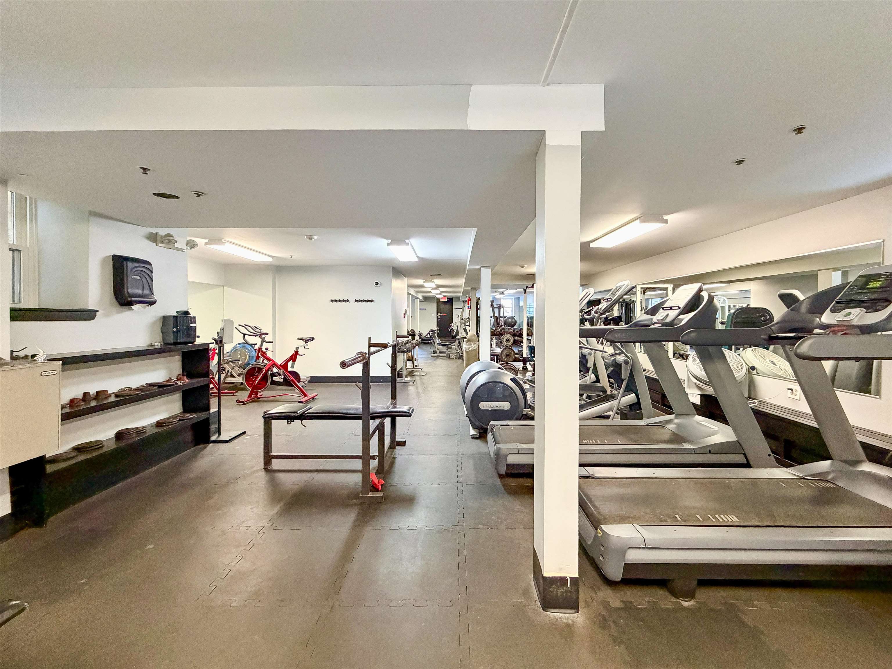 1115 WILLOW AVE Unit: 111