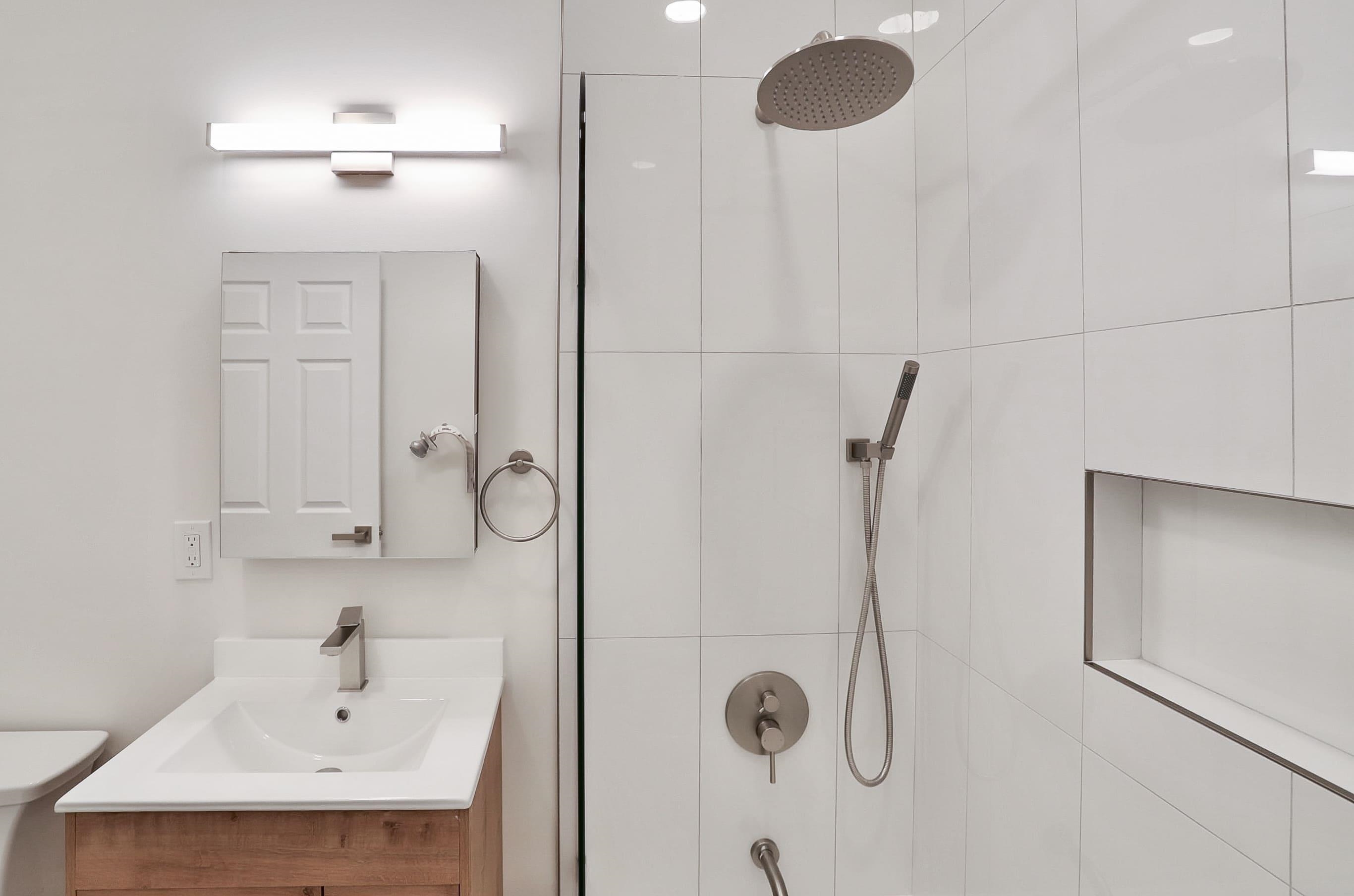 1115 WILLOW AVE Unit: 111