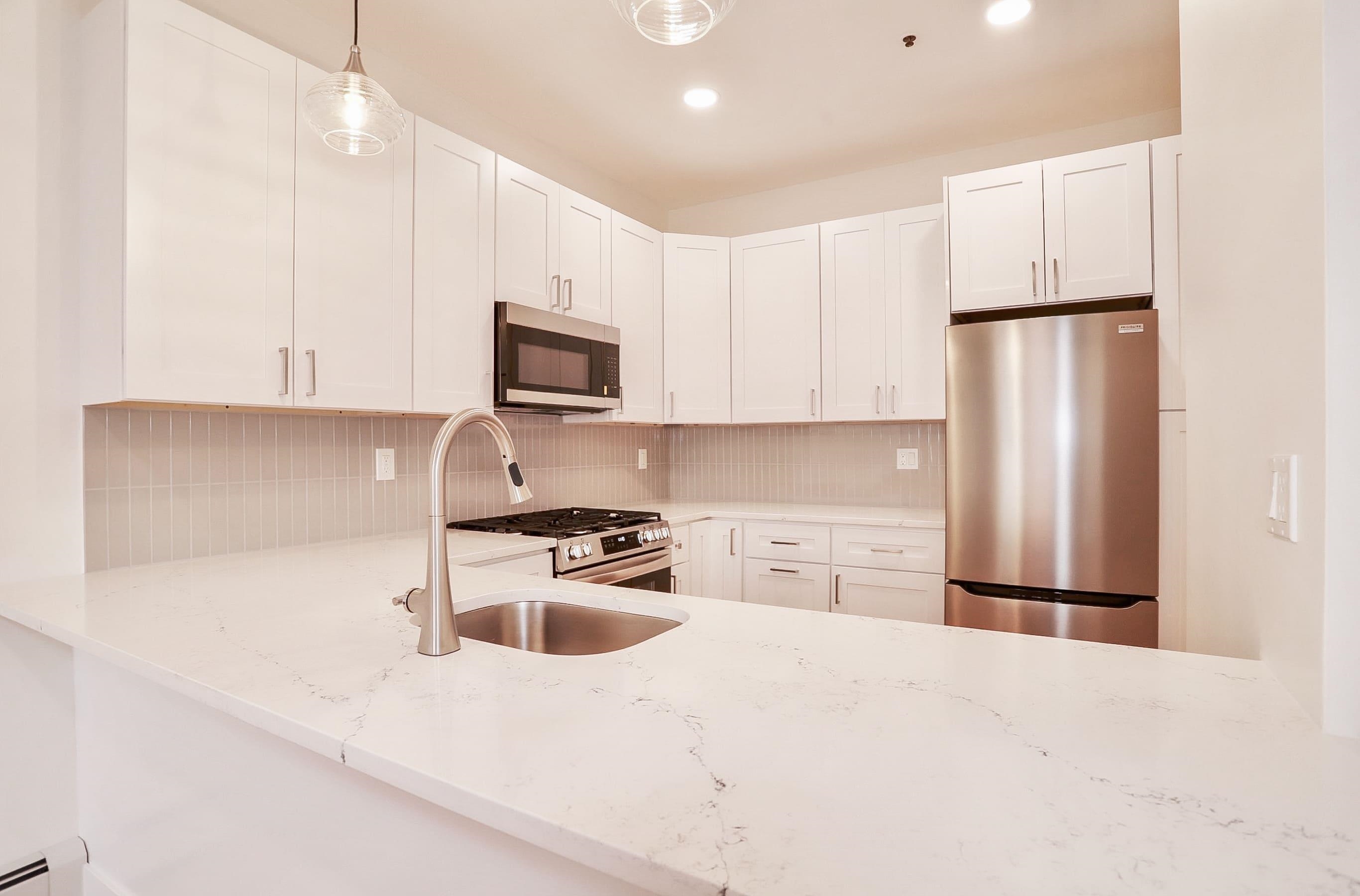 1115 WILLOW AVE Unit: 111