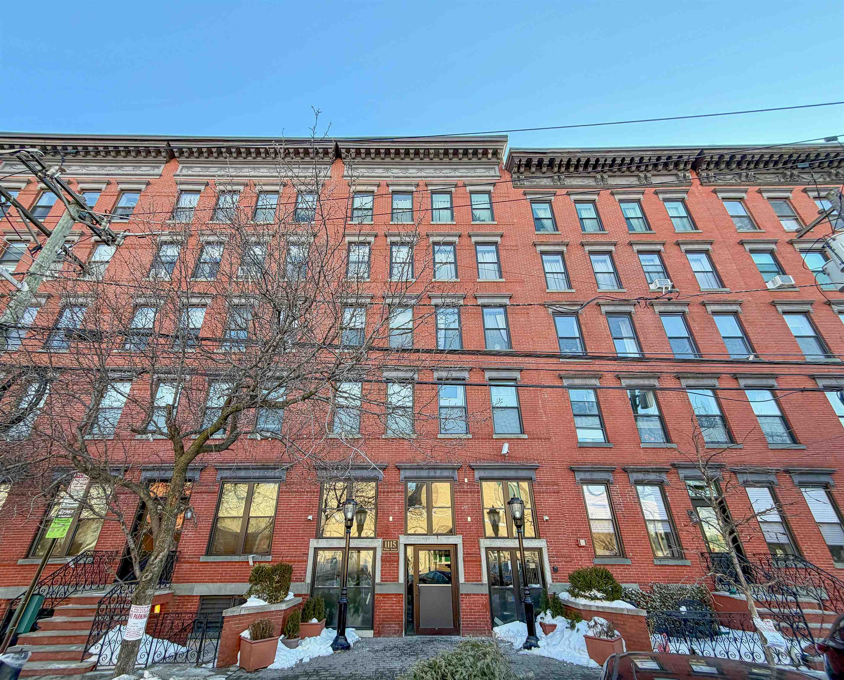 1115 WILLOW AVE Unit: 111