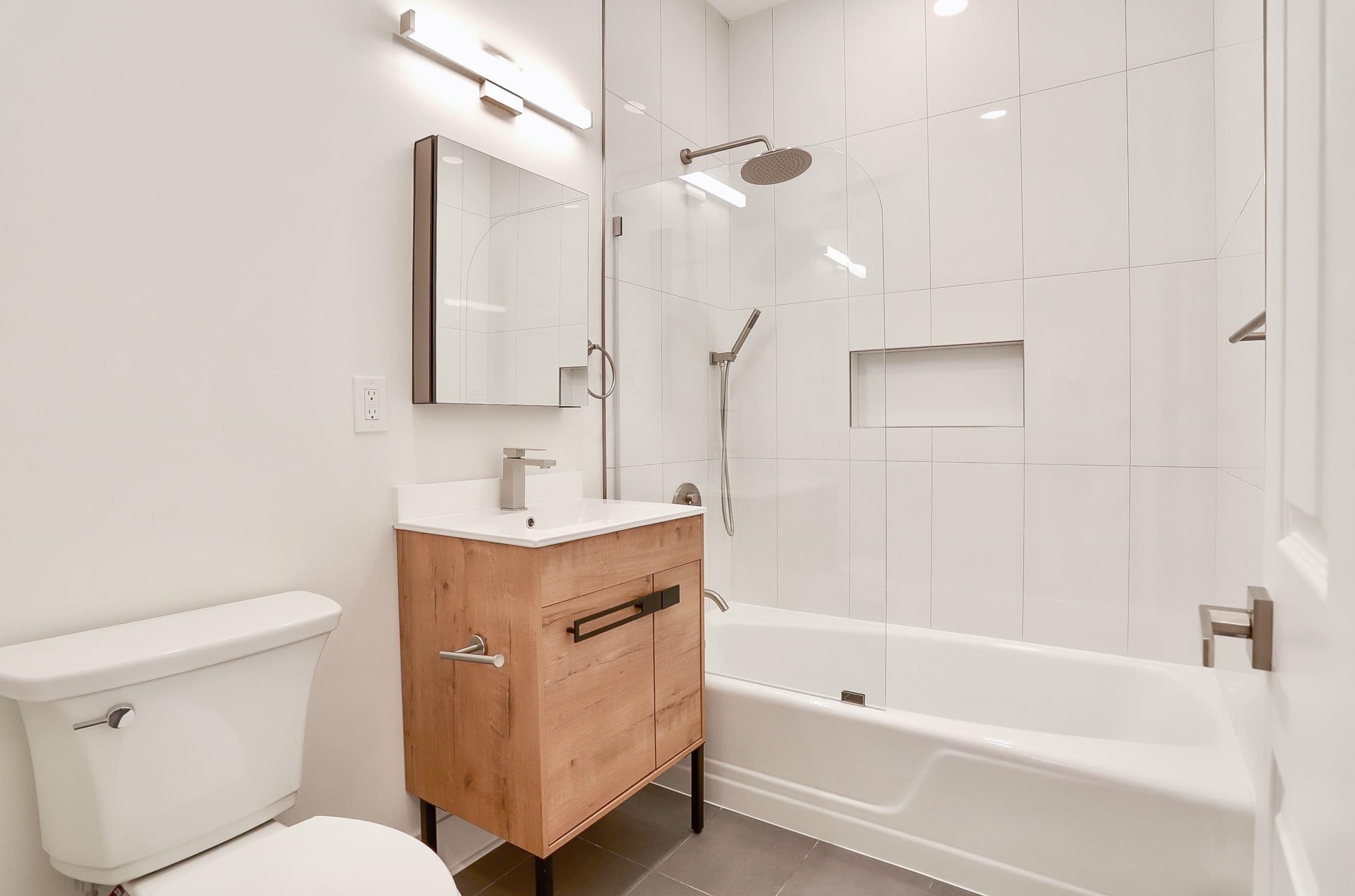 1115 WILLOW AVE Unit: 111