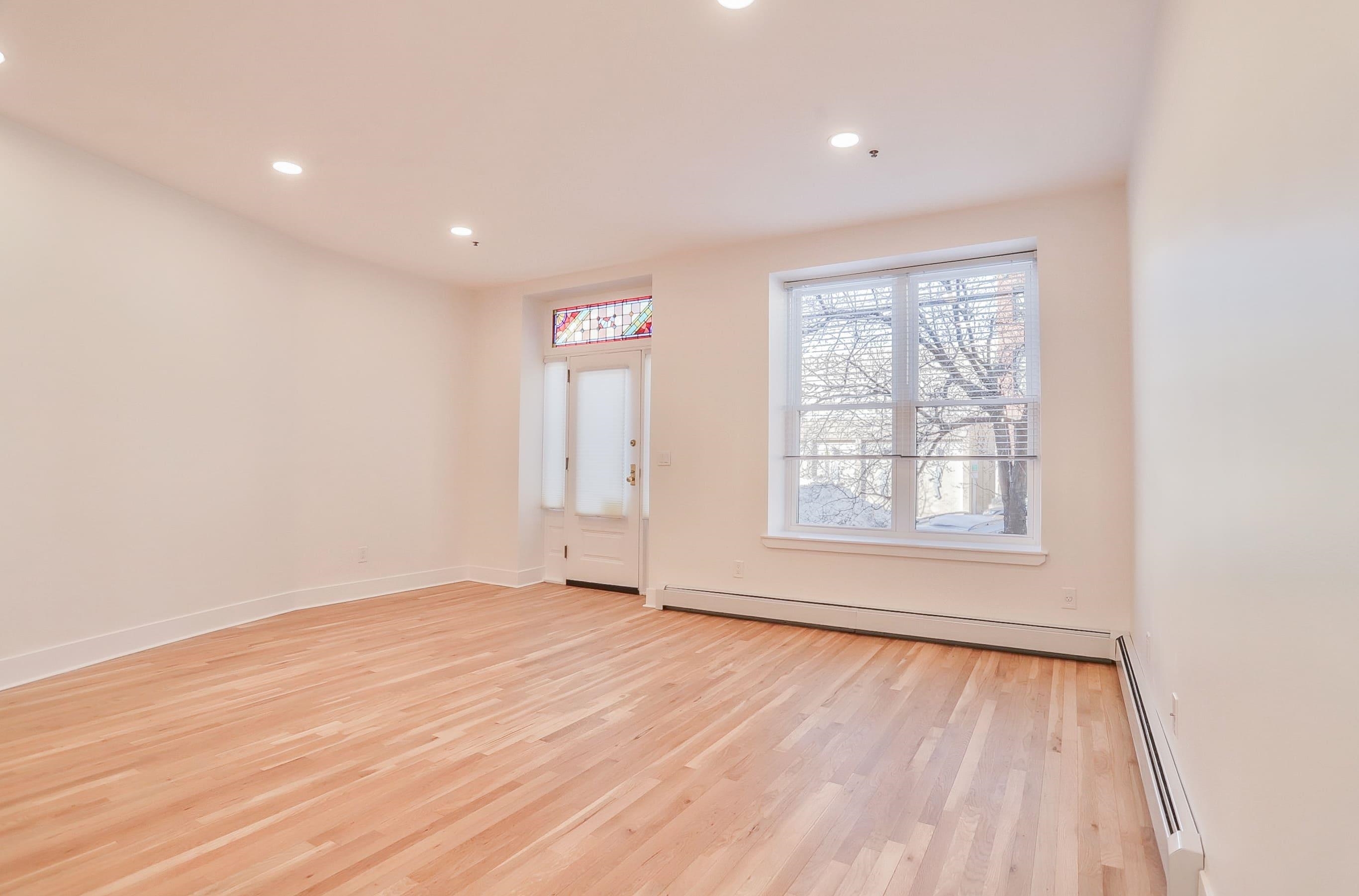 1115 WILLOW AVE Unit: 111