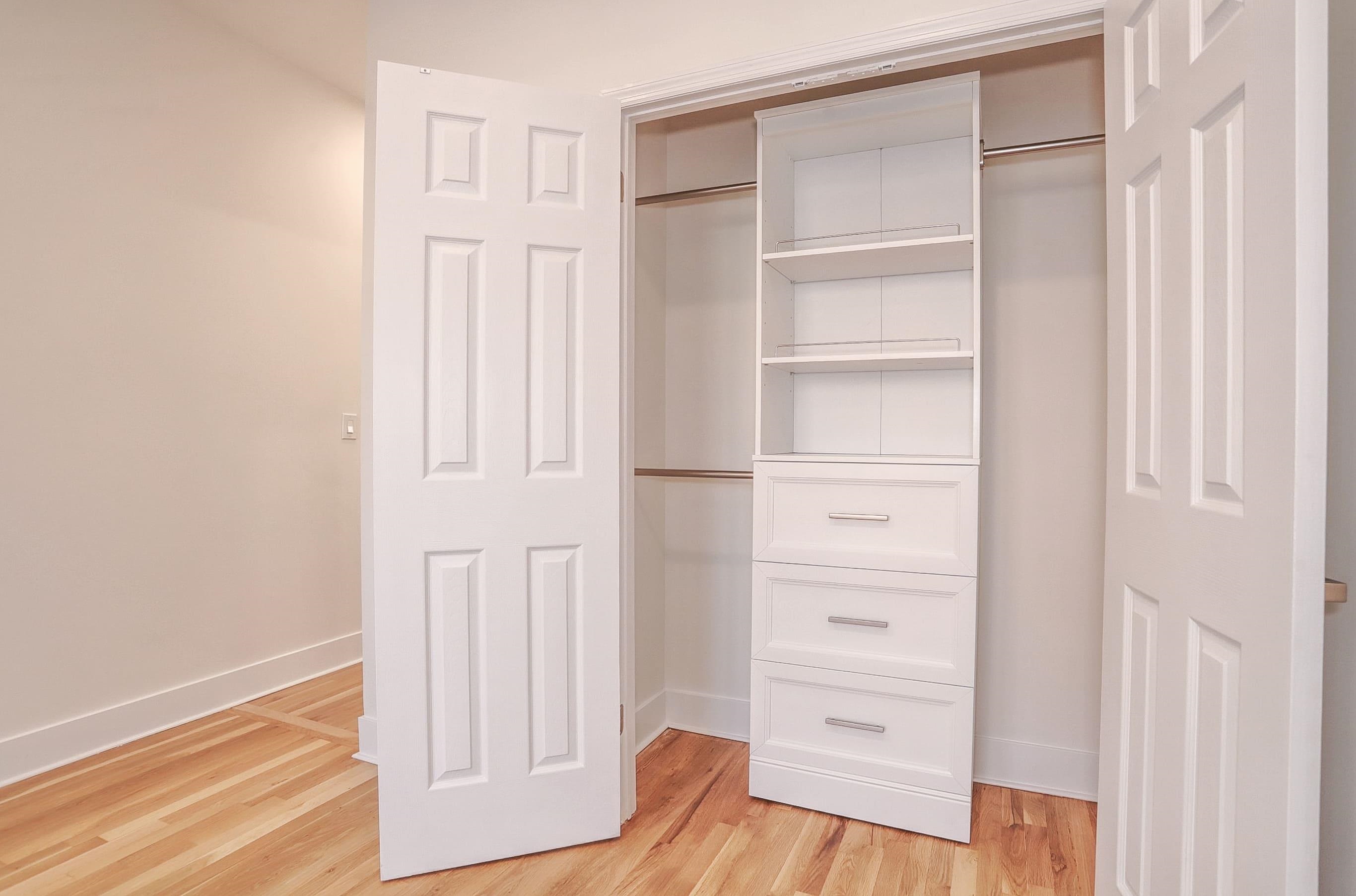 1115 WILLOW AVE Unit: 111