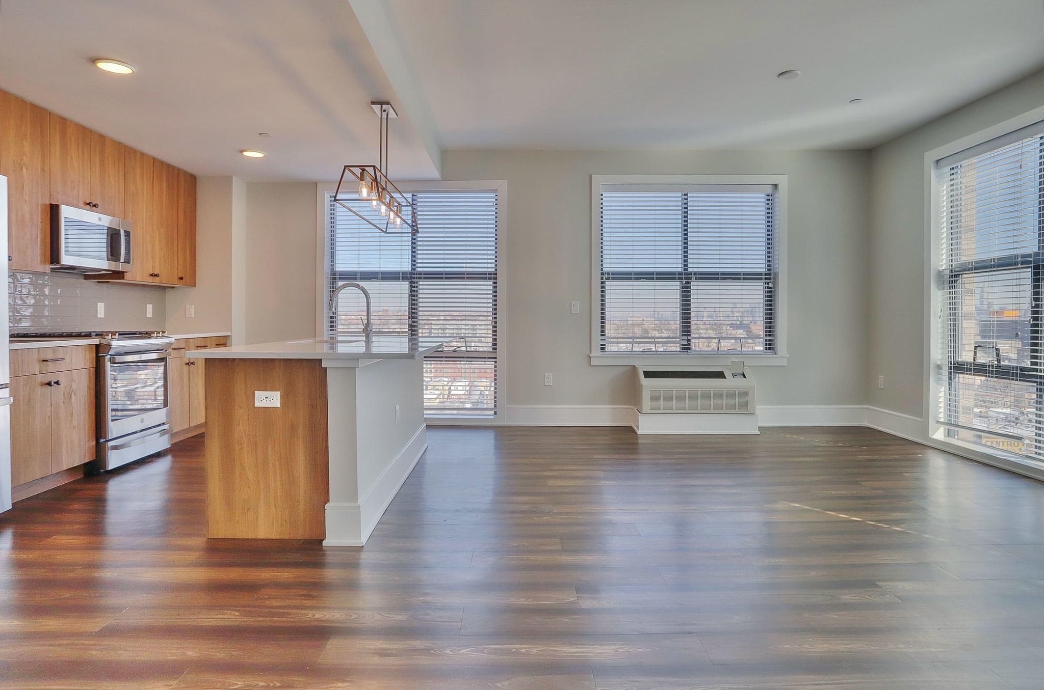 32 OAKLAND AVE Unit: 1007