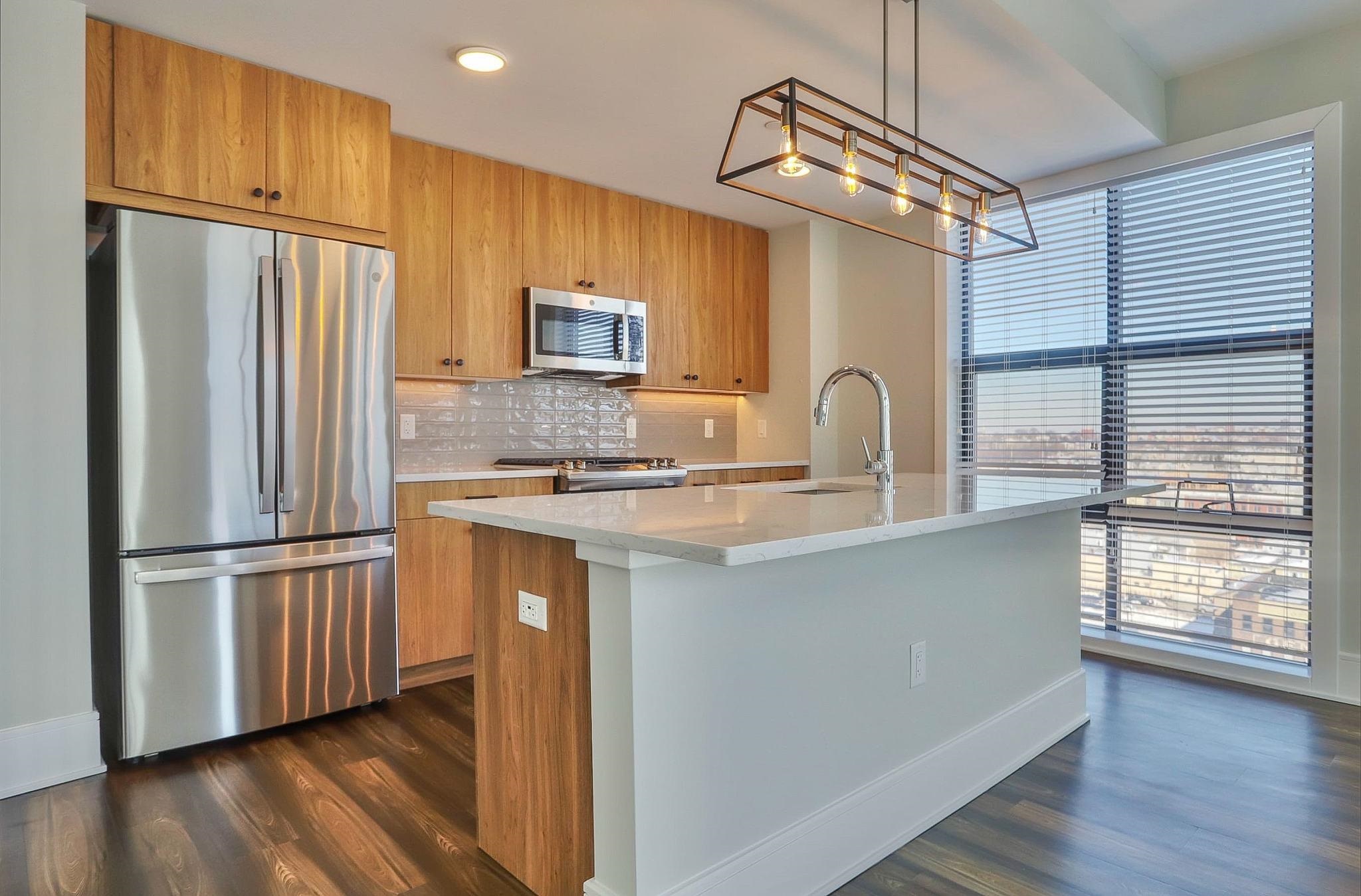 32 OAKLAND AVE Unit: 1007