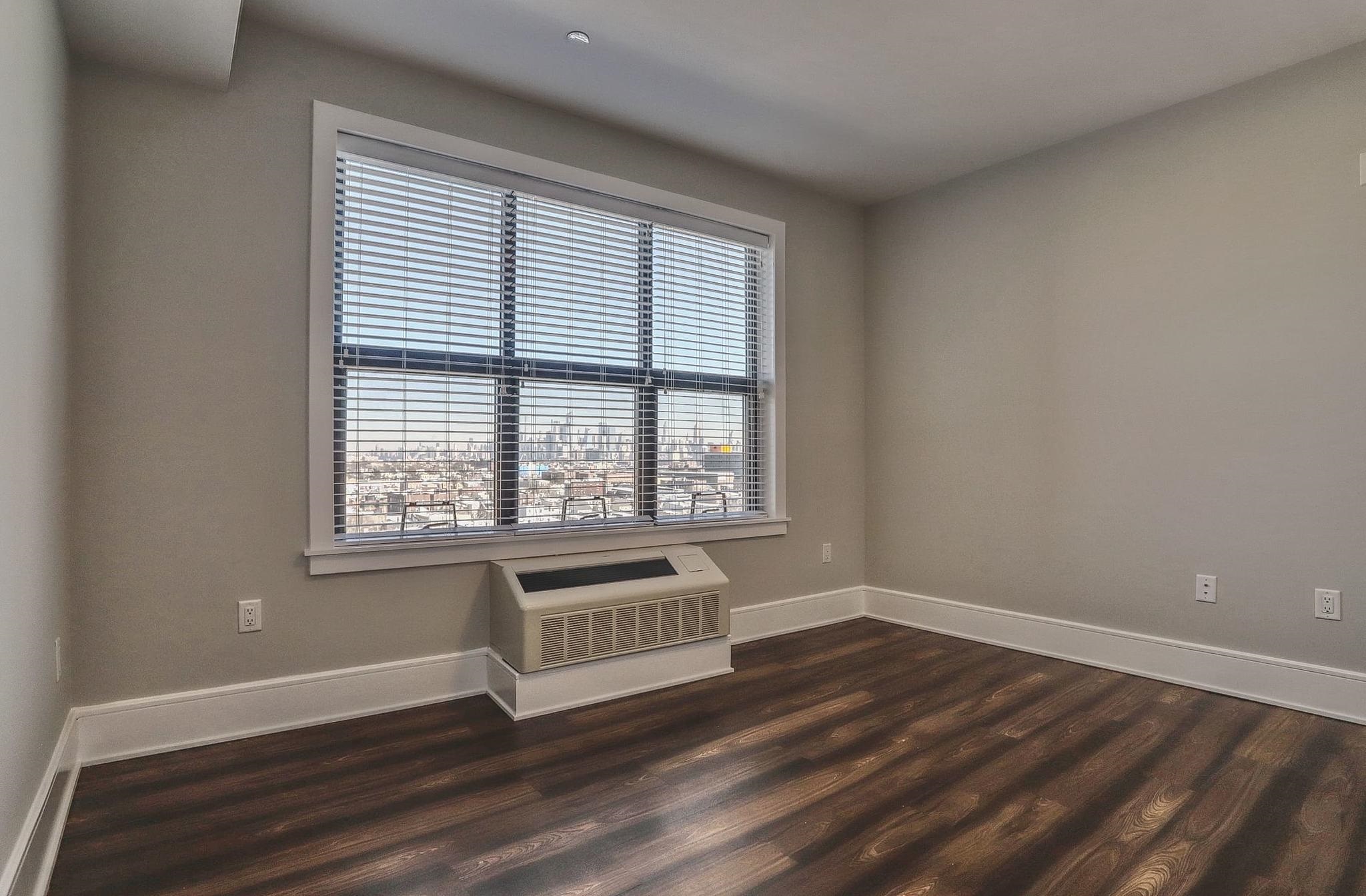 32 OAKLAND AVE Unit: 1007