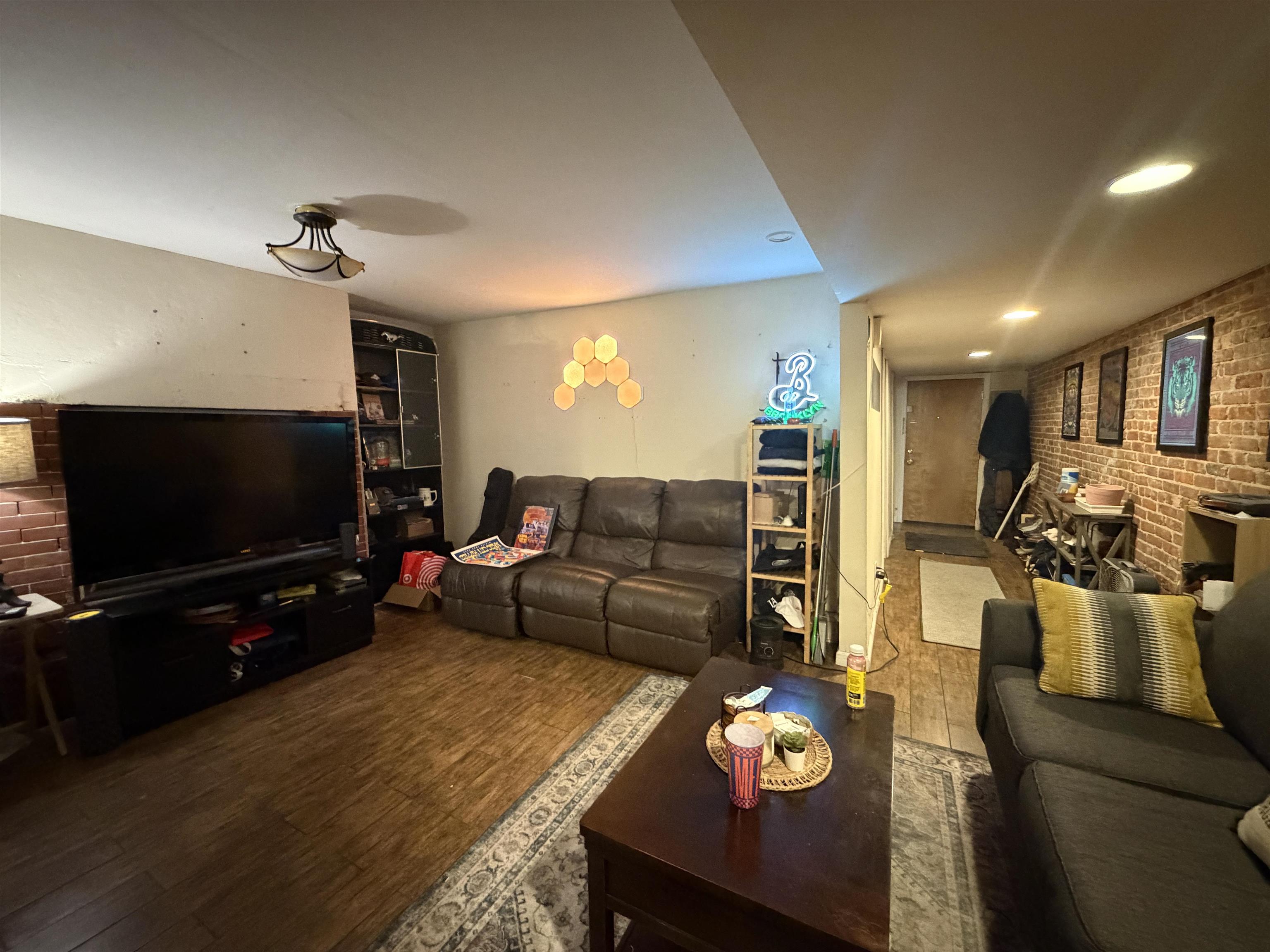 123 PARK AVE Unit: G
