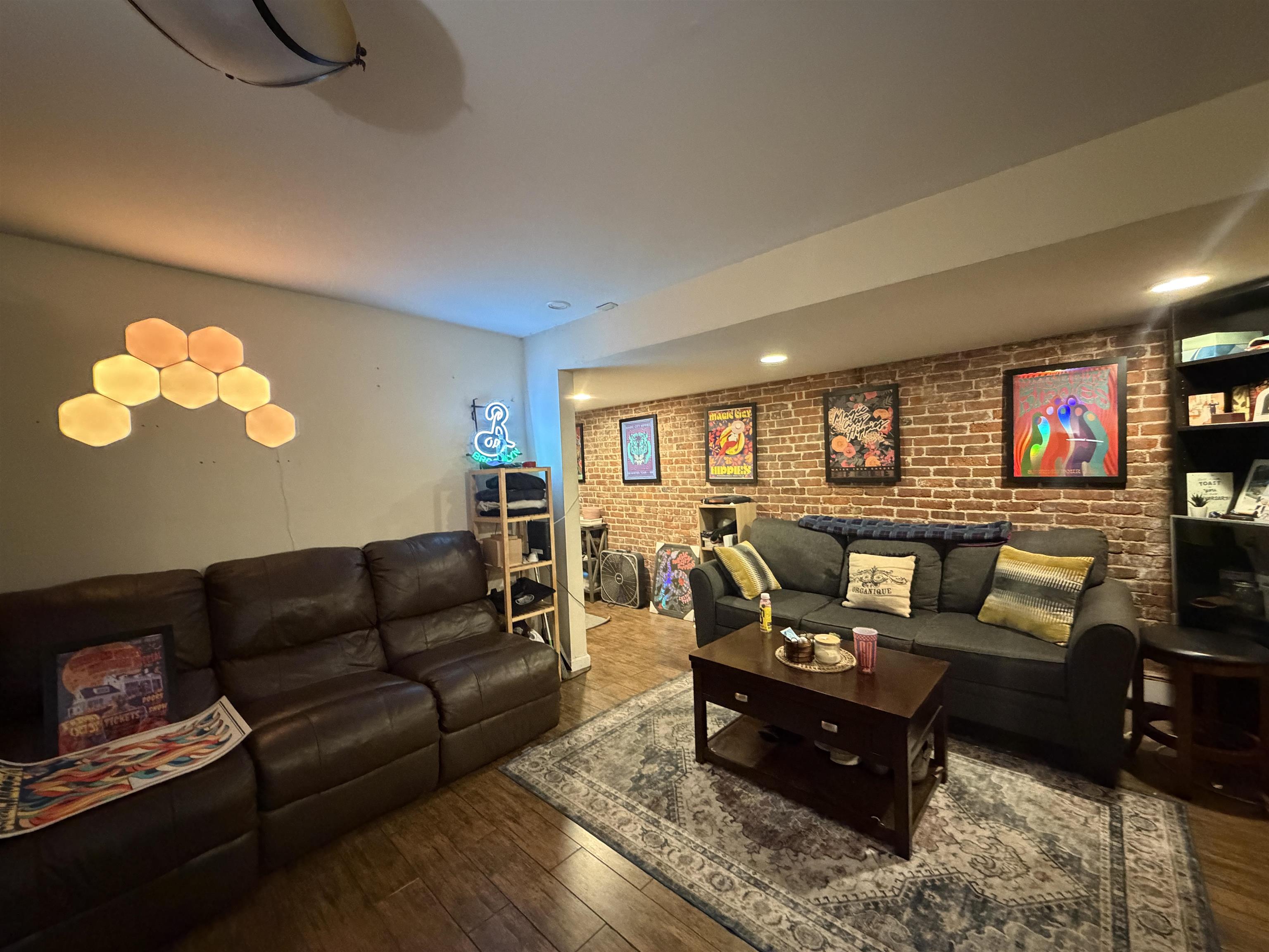 123 PARK AVE Unit: G