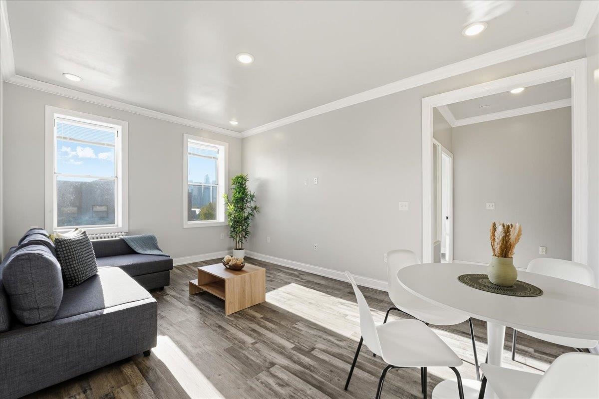 3-5 POTTER PL Unit: 5A