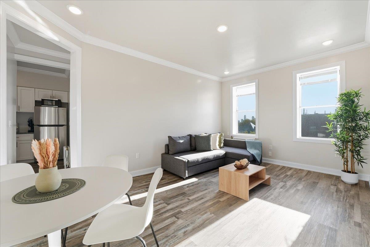 3-5 POTTER PL Unit: 5A