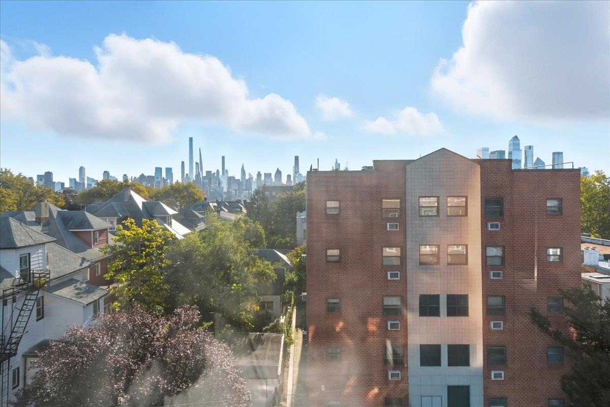 3-5 POTTER PL Unit: 5A