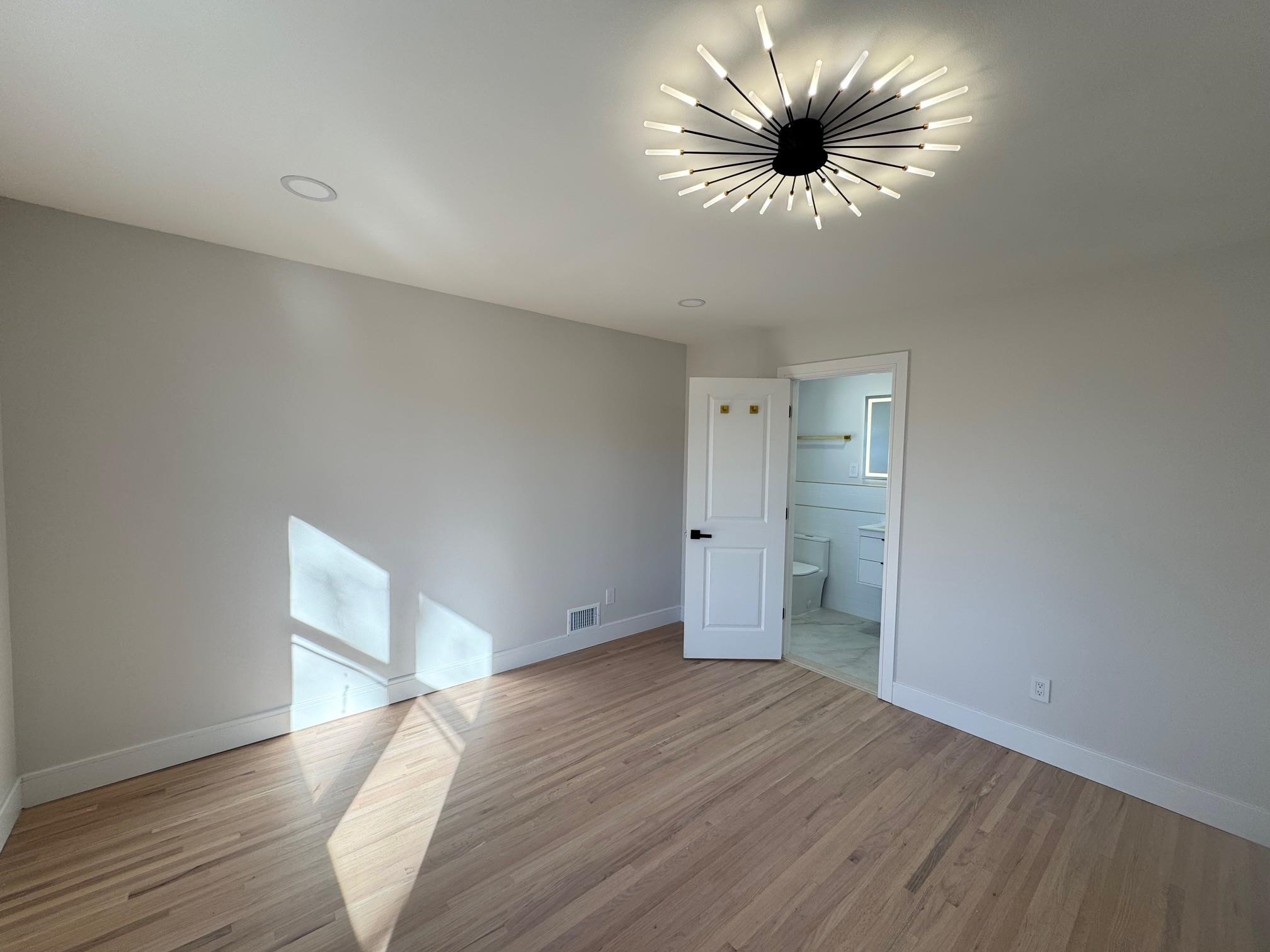 350 MITCHELL AVE Unit: 2