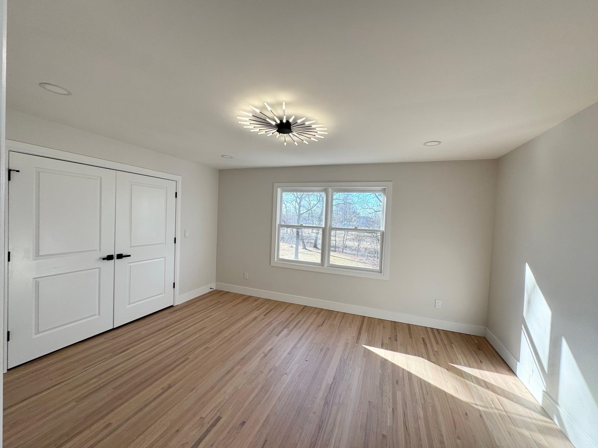 350 MITCHELL AVE Unit: 2