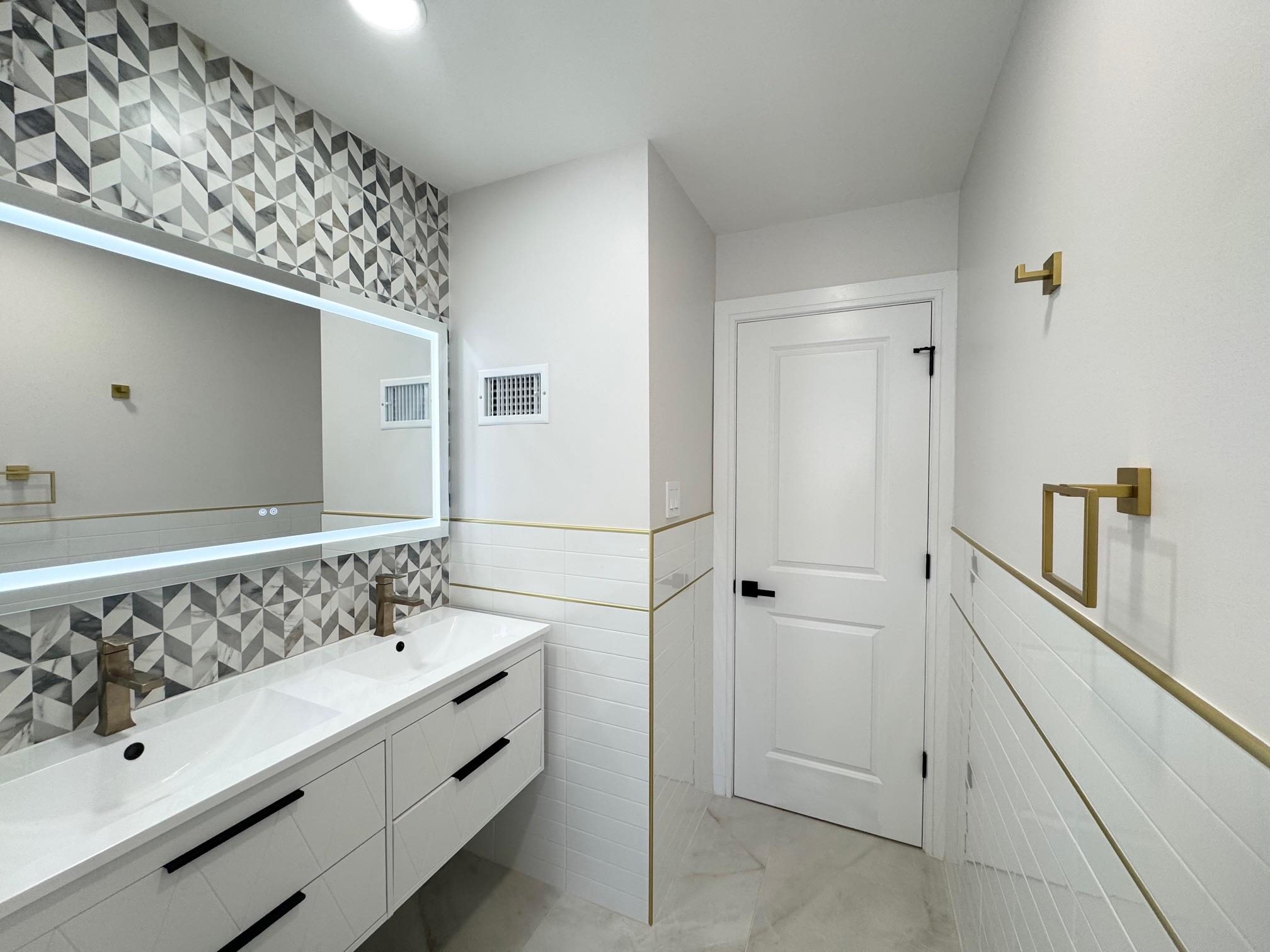 350 MITCHELL AVE Unit: 2