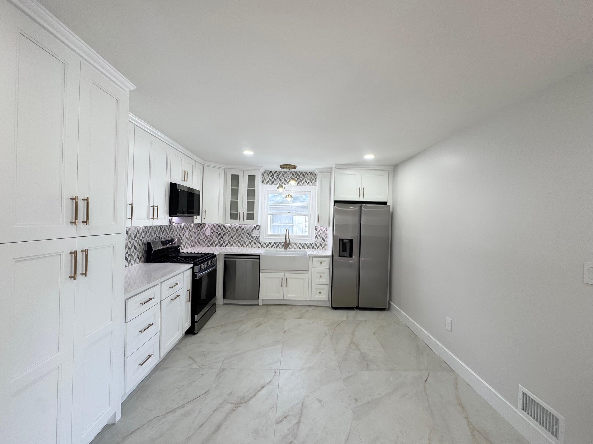 350 MITCHELL AVE Unit: 2