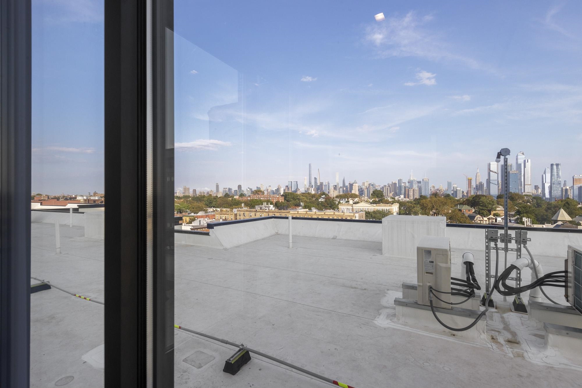 121 34TH ST Unit: 311