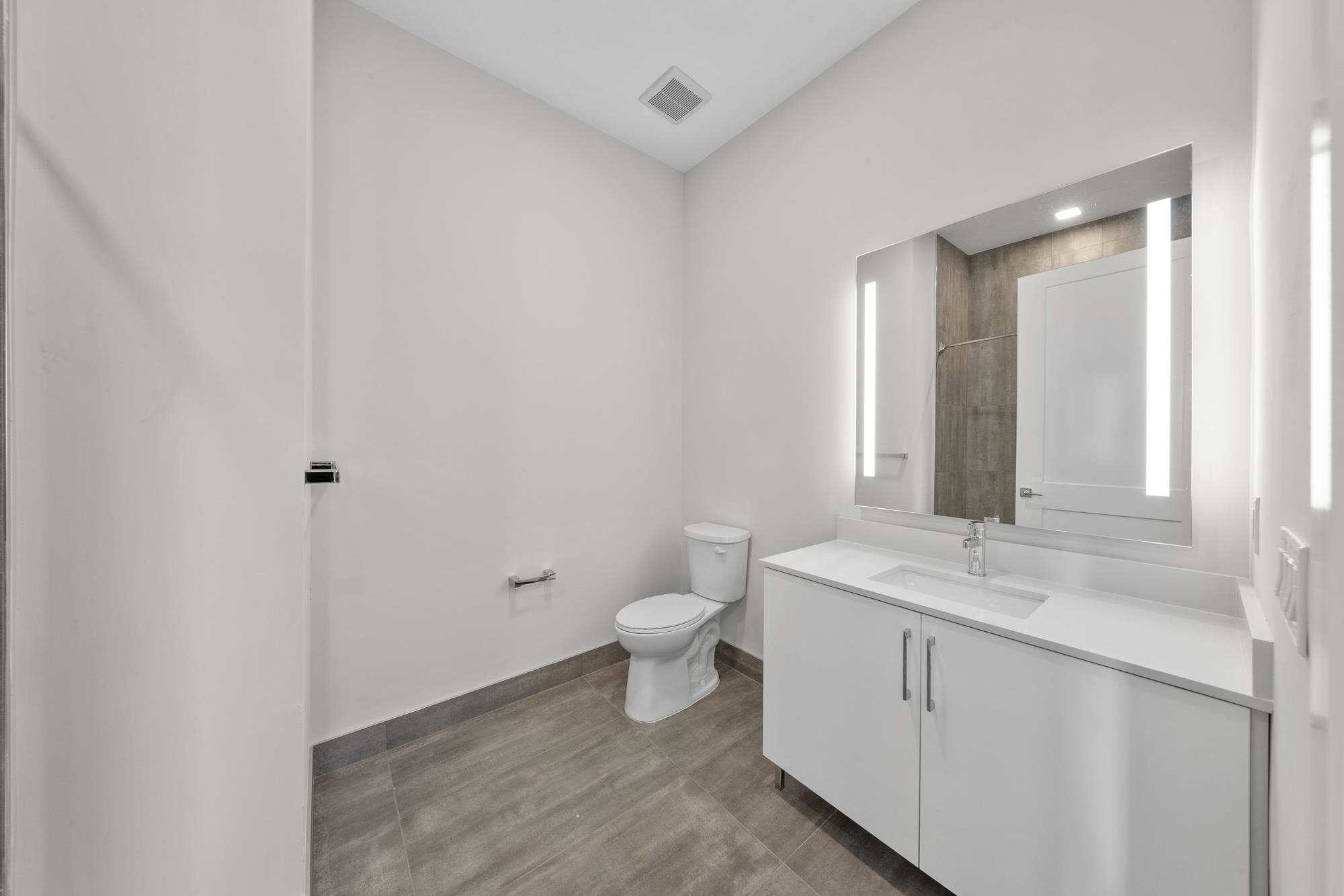 121 34TH ST Unit: 408