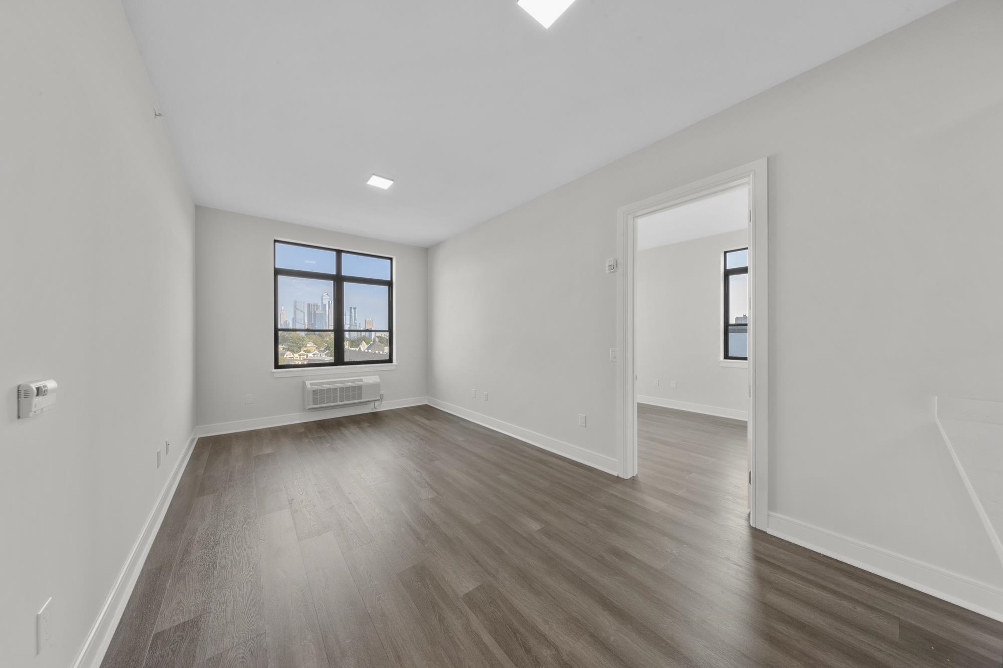 121 34TH ST Unit: 508