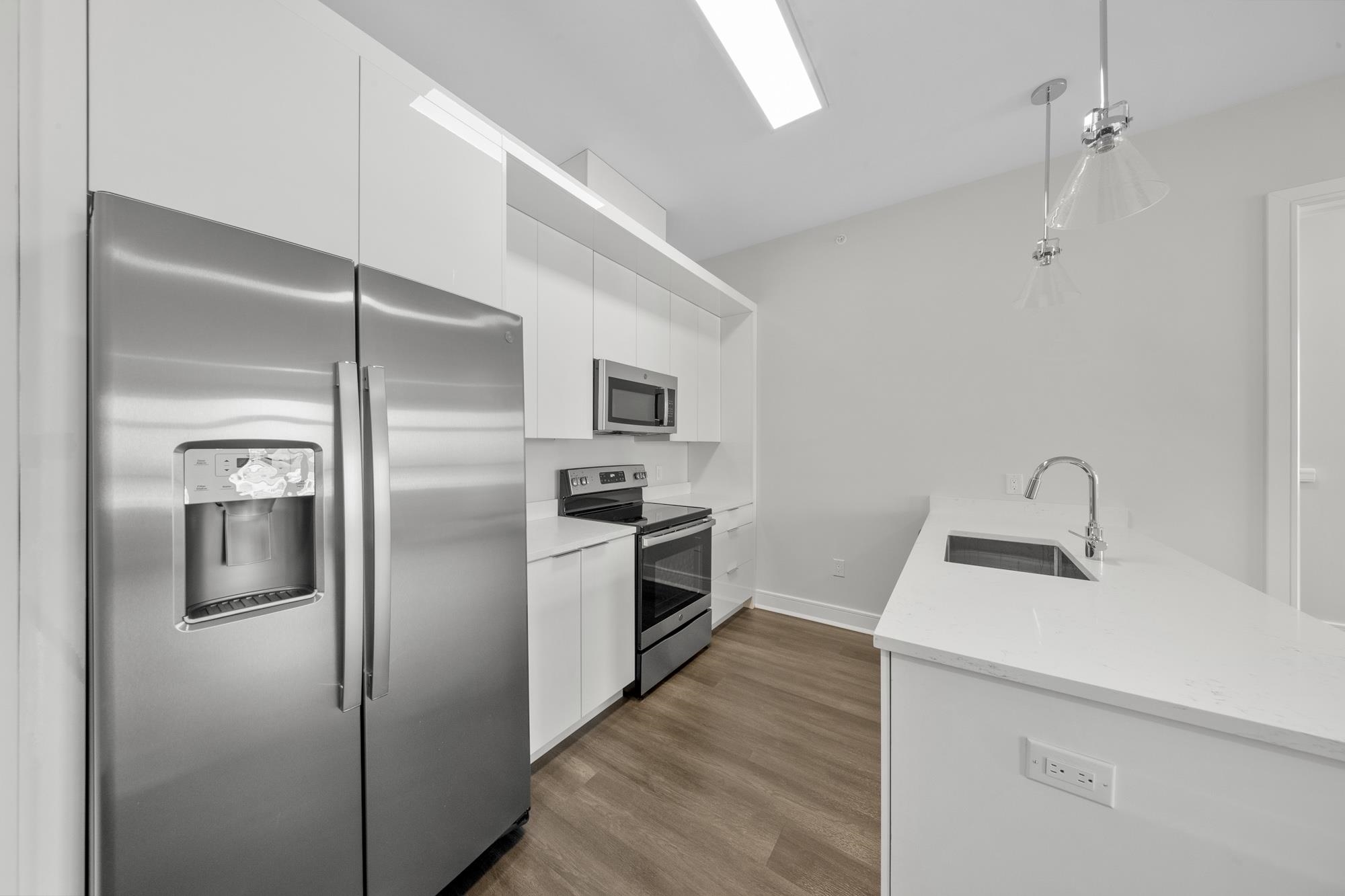 121 34TH ST Unit: 506