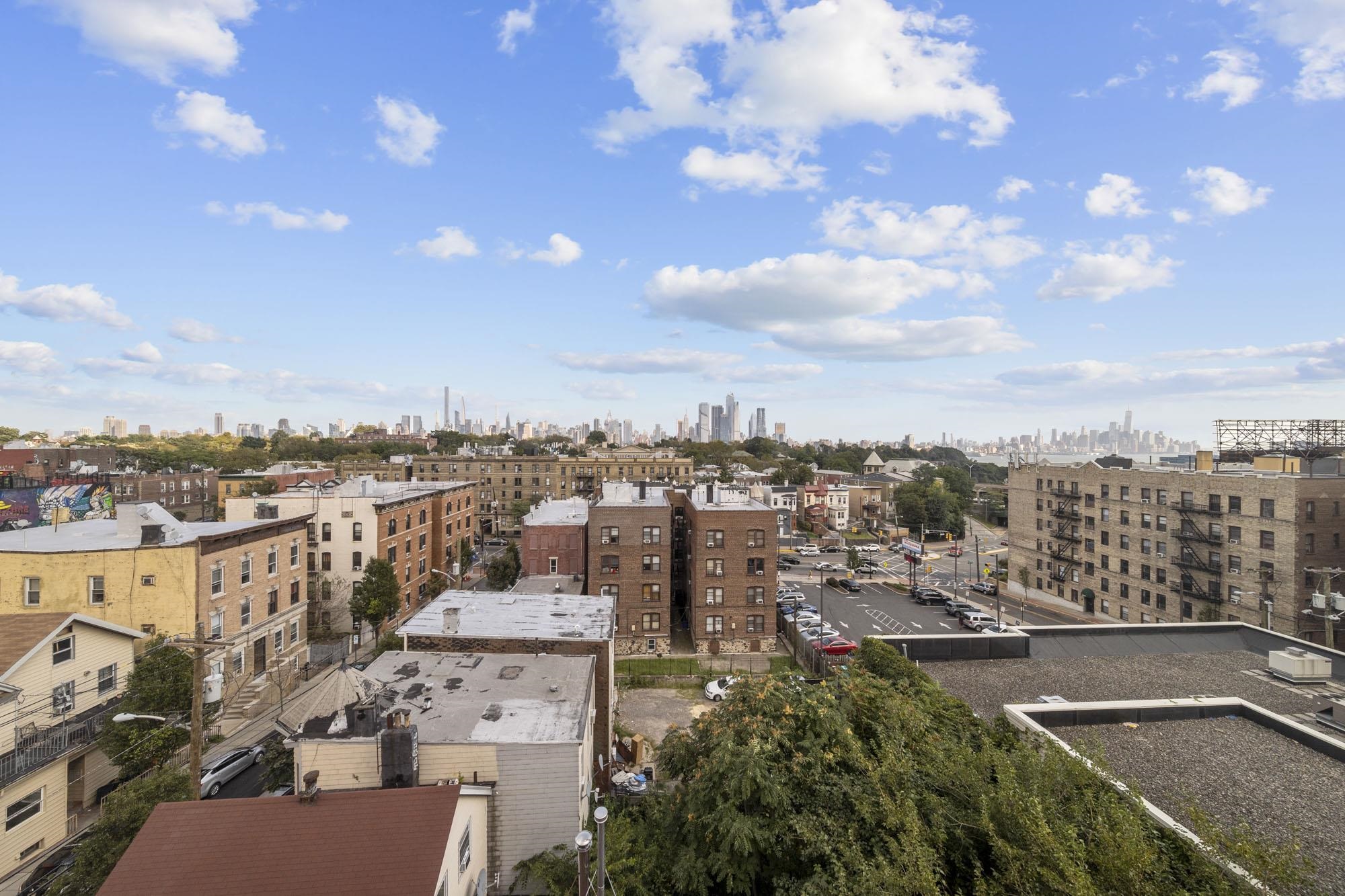 121 34TH ST Unit: 604