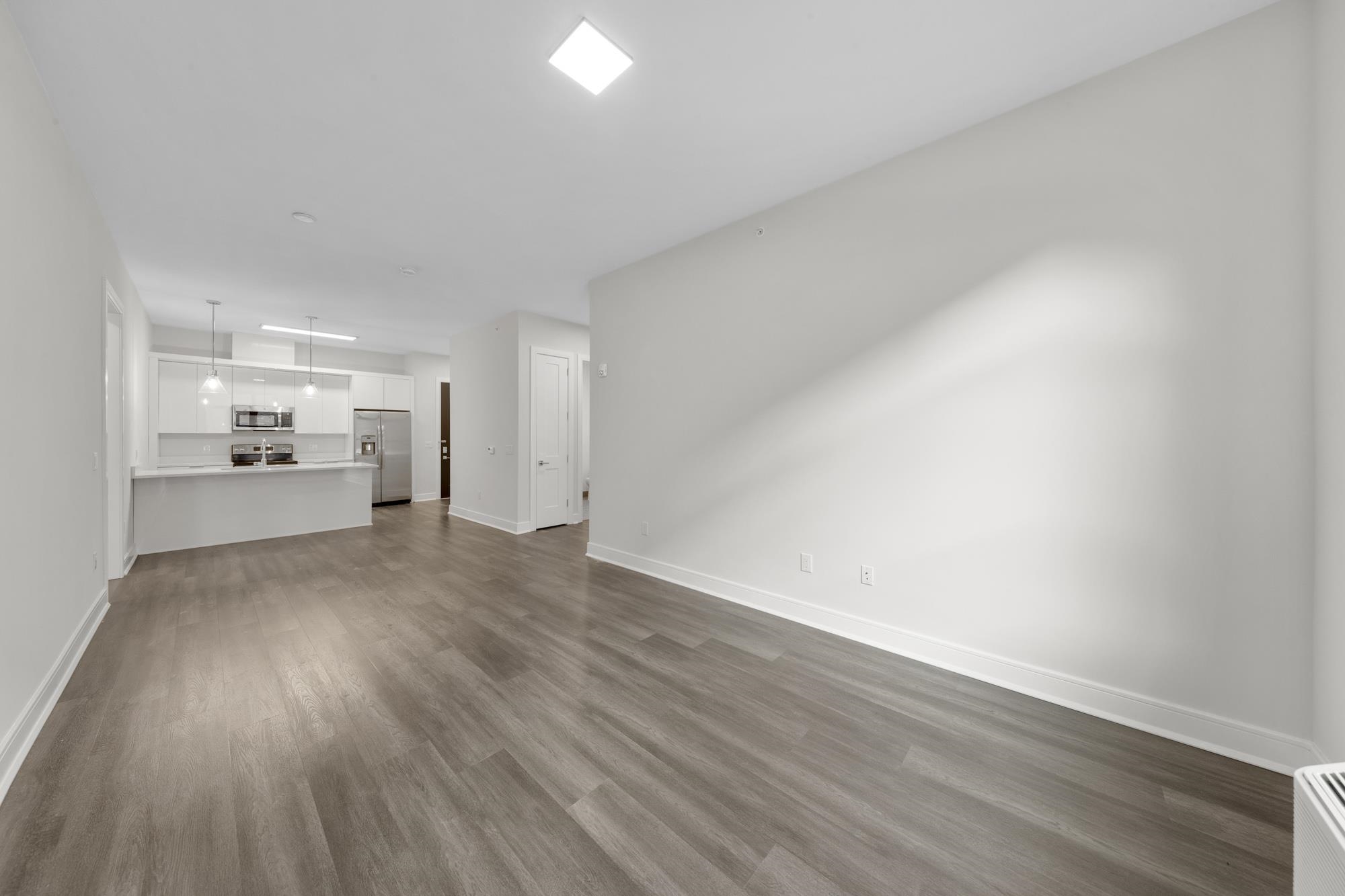 121 34TH ST Unit: 613
