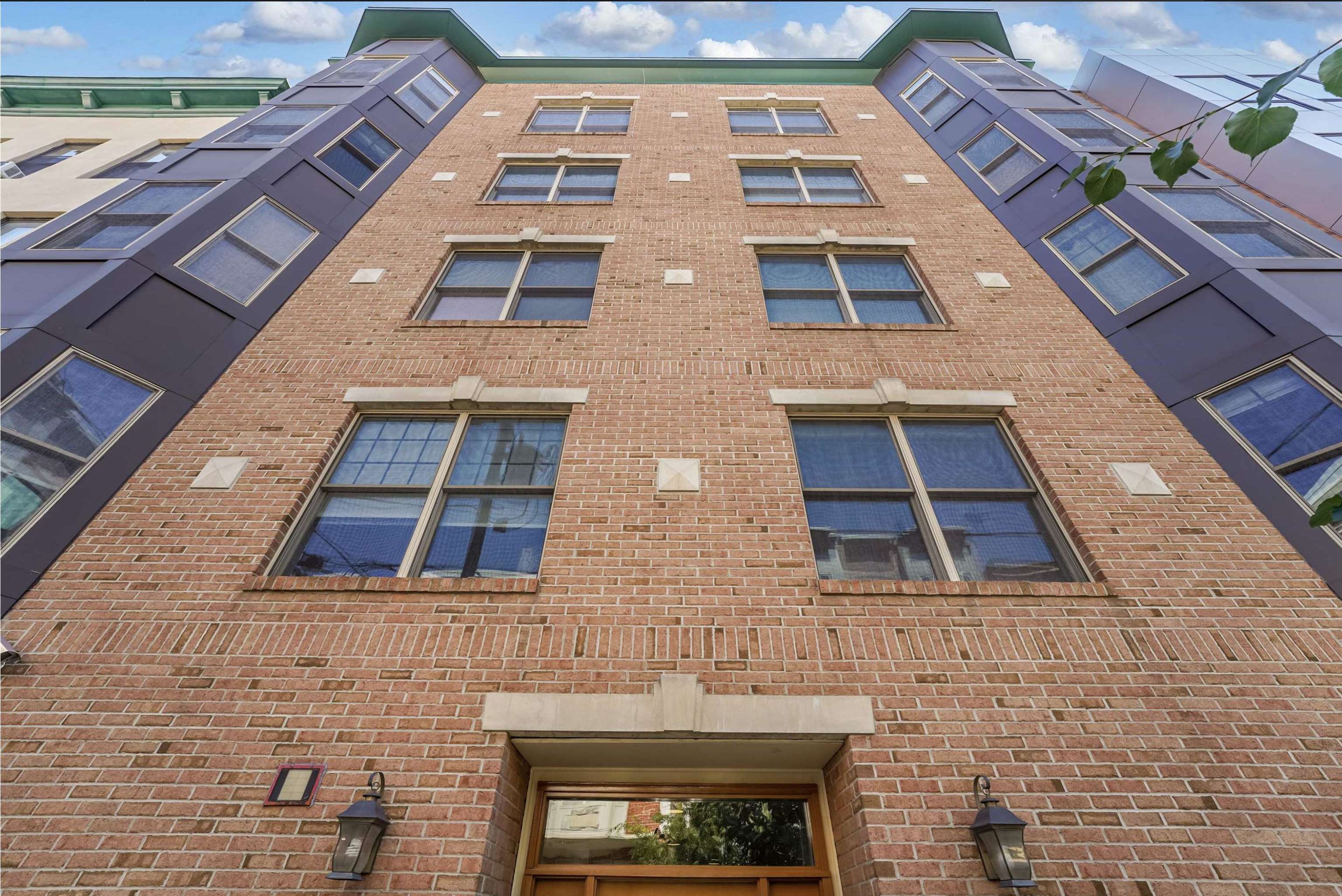 505 MONROE ST Unit: 2A