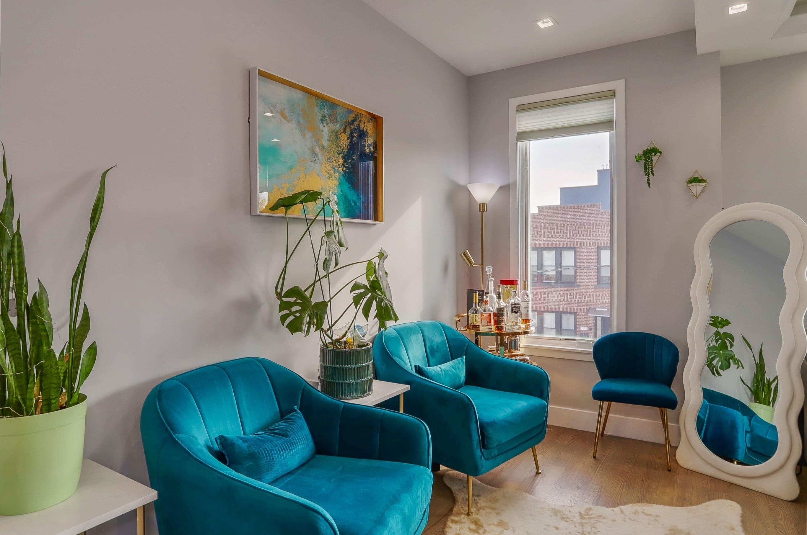 299 COLUMBIA AVE Unit: 2