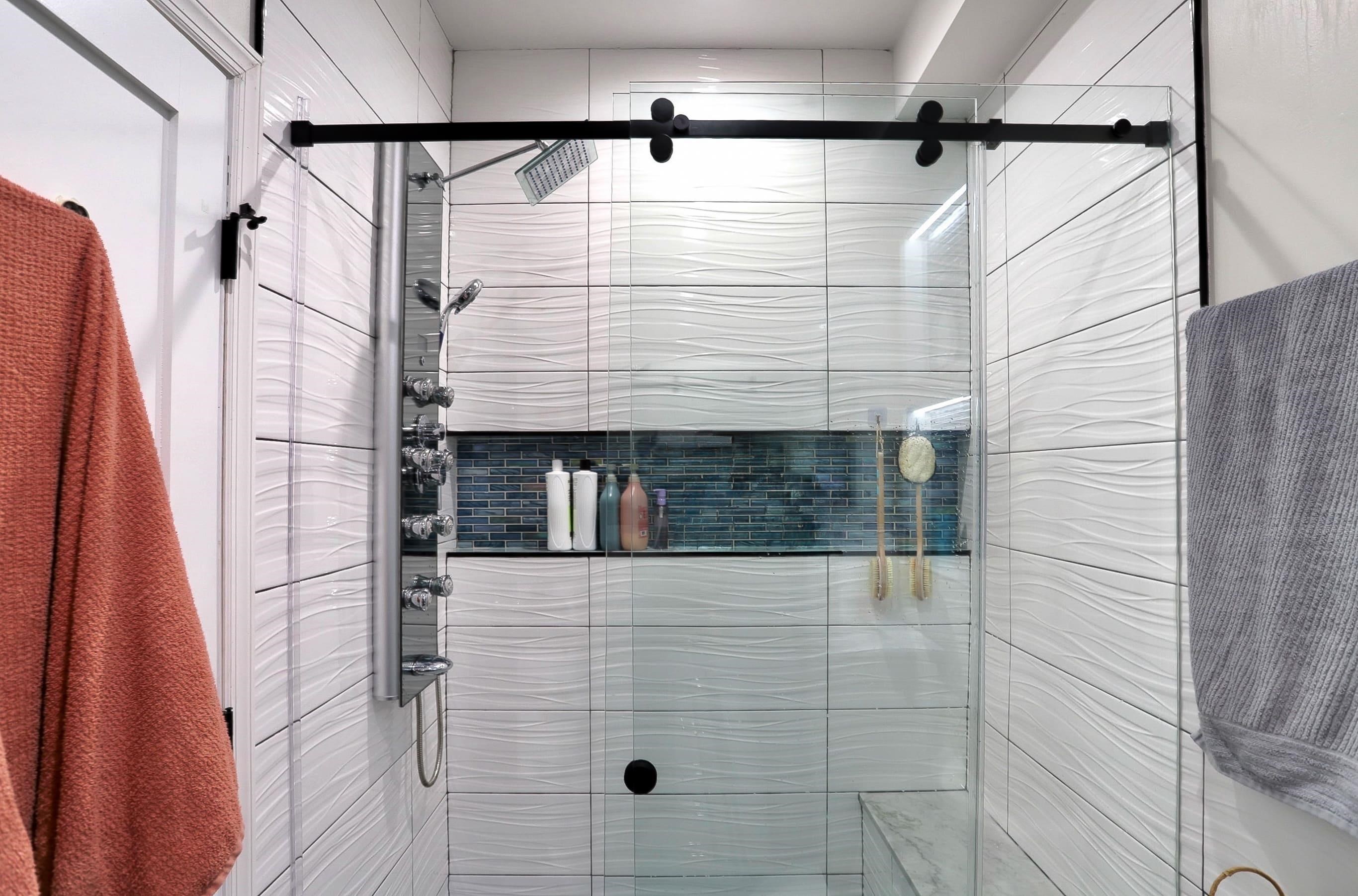 299 COLUMBIA AVE Unit: 2