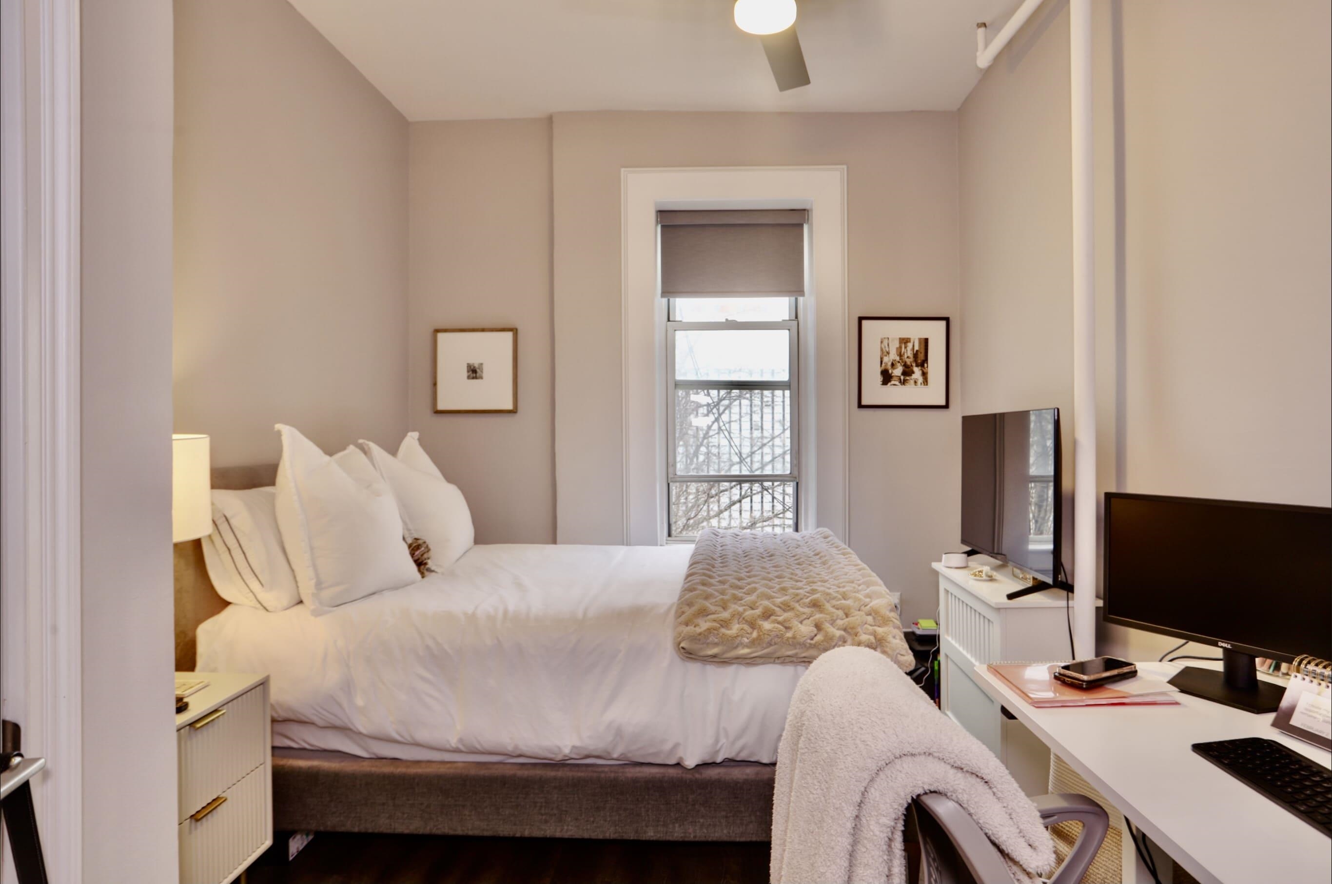 316 HUDSON ST Unit: 3A