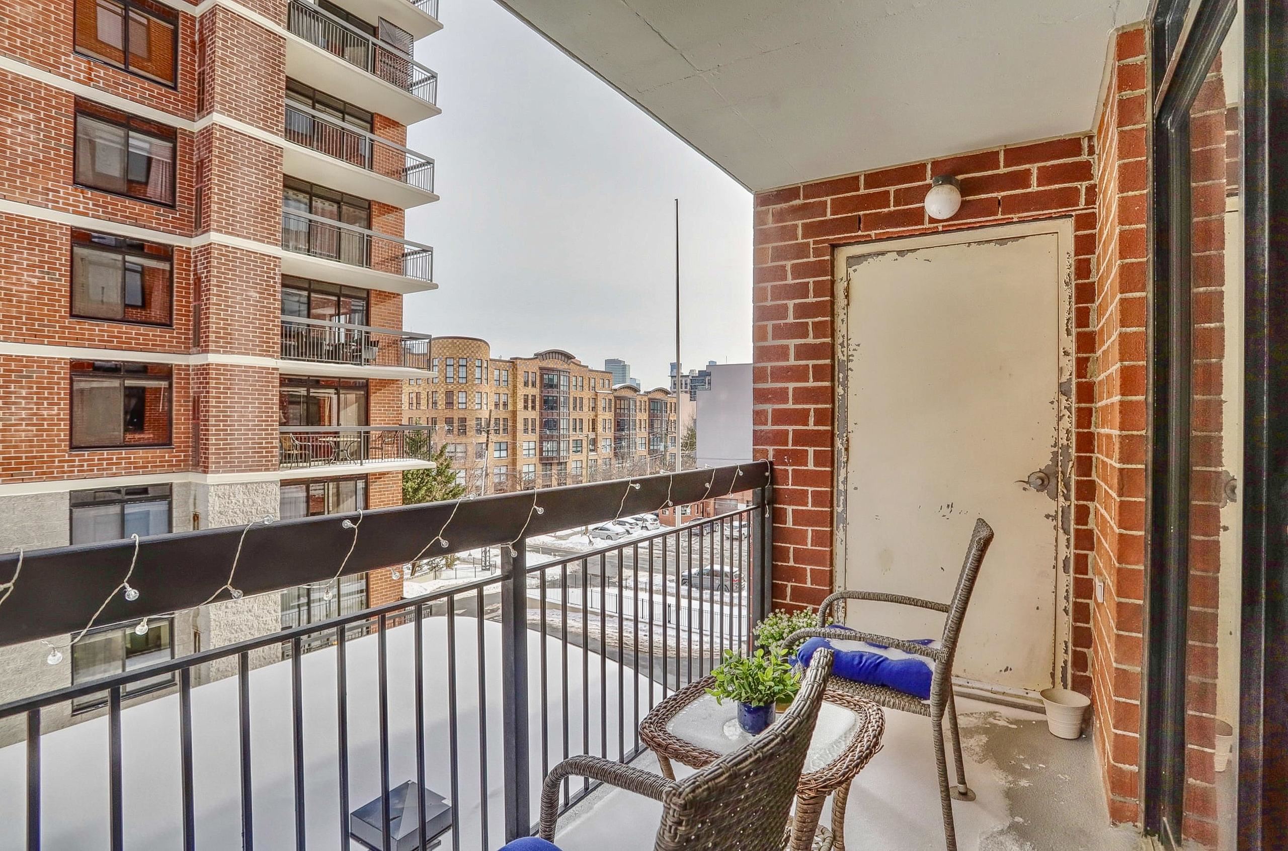700 1ST ST Unit: 4L