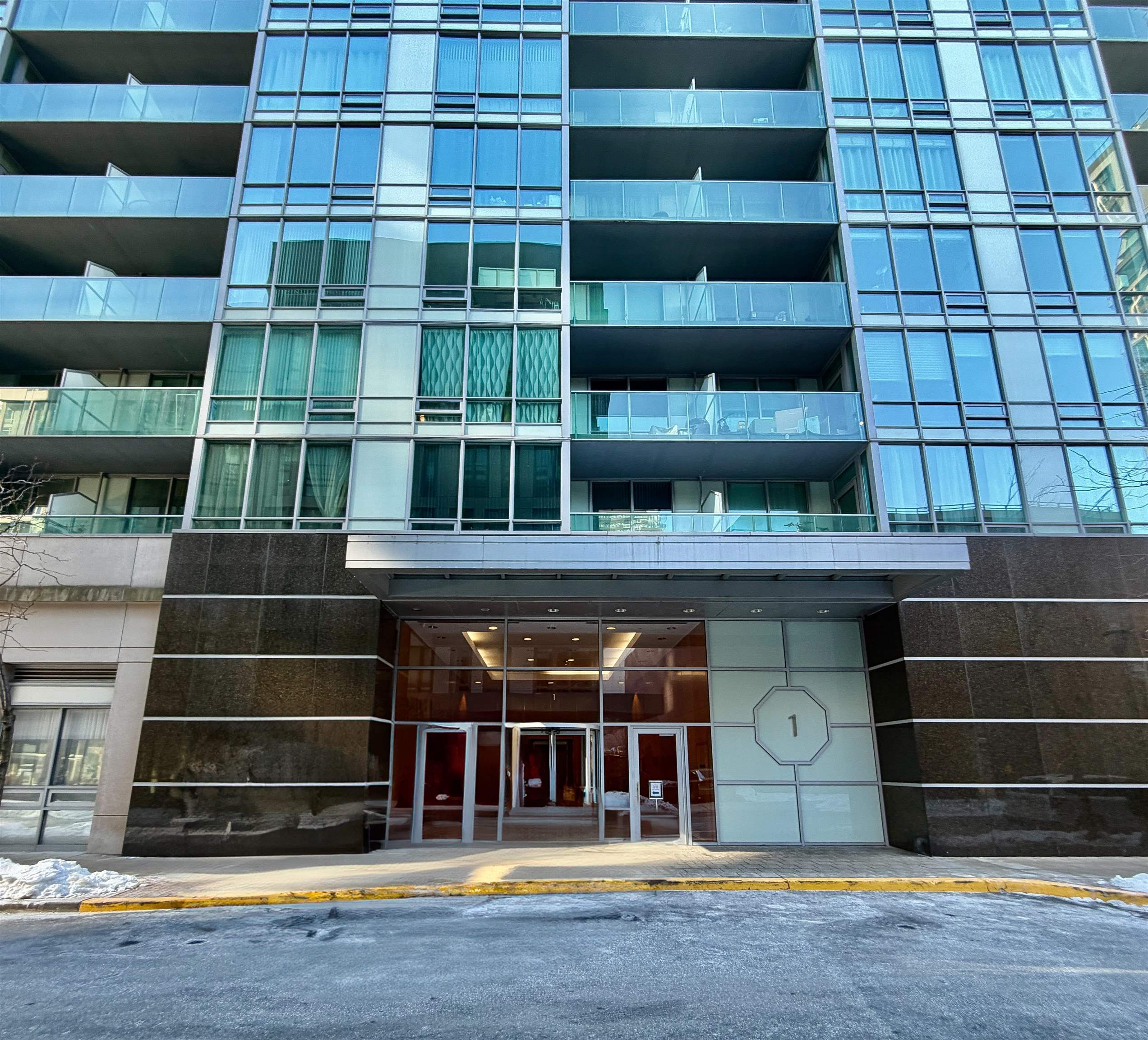 1 SHORE LANE Unit: 2606