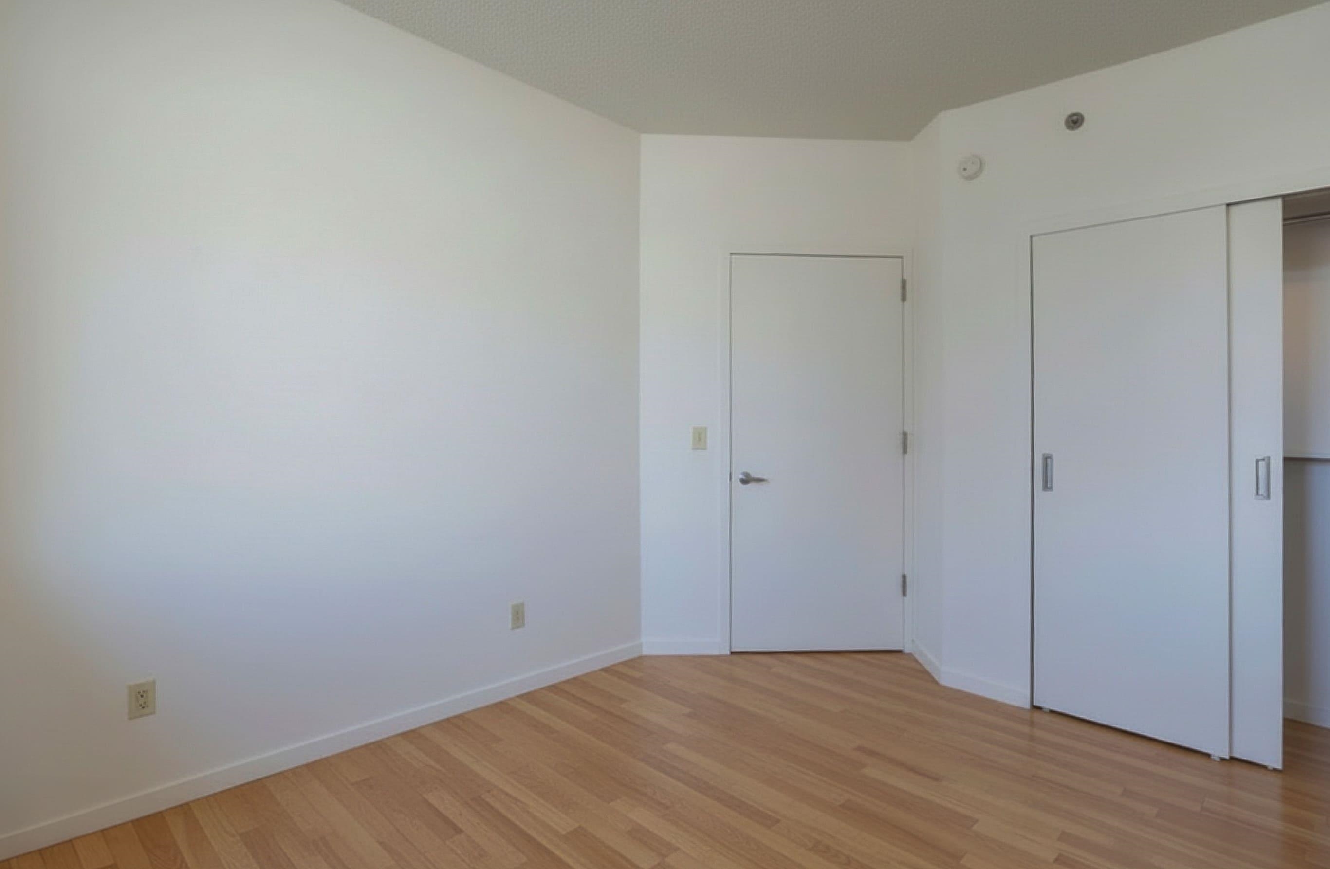 1 SHORE LANE Unit: 2606